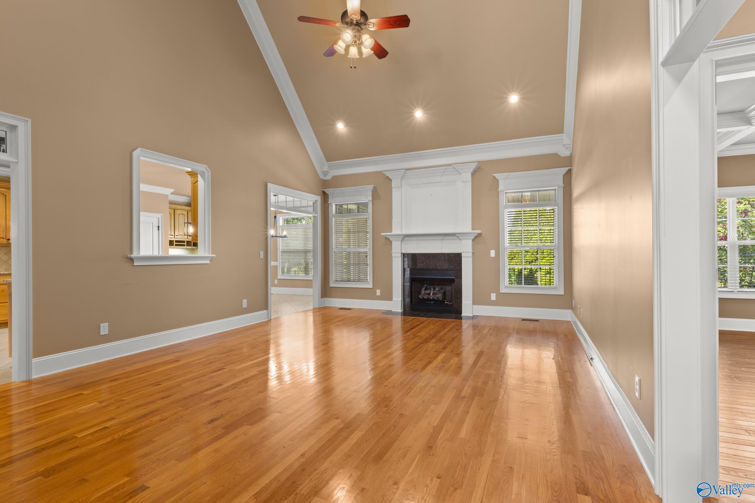 137 Rainbow Glen Circle