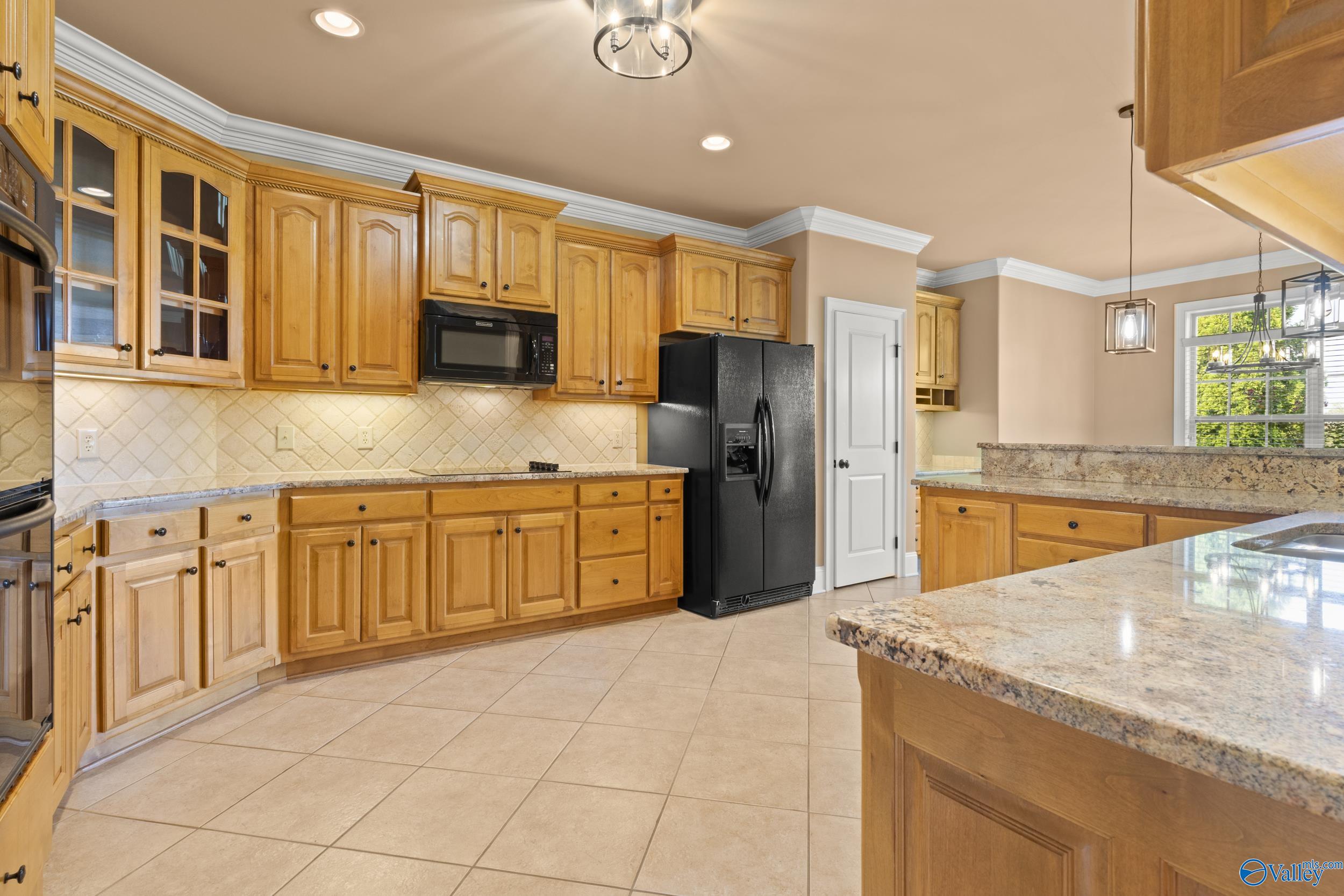 137 Rainbow Glen Circle