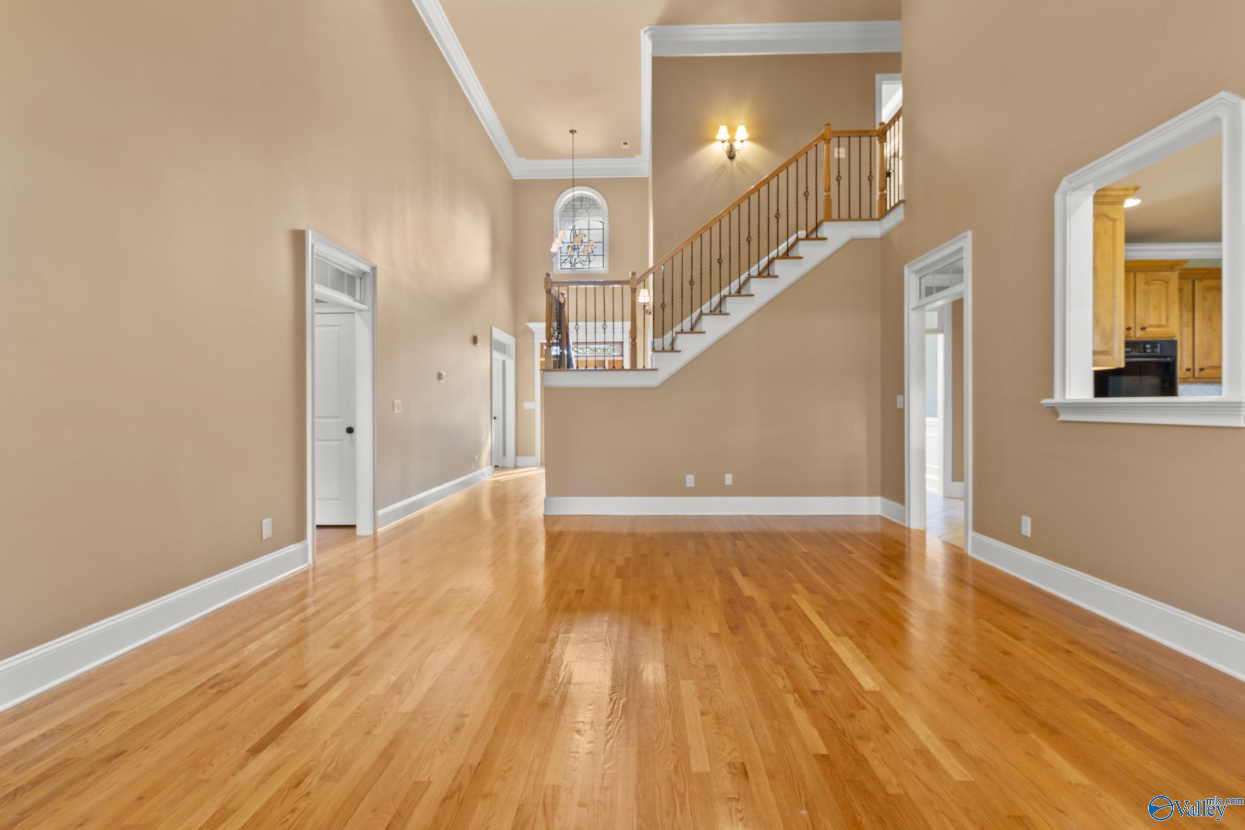 137 Rainbow Glen Circle