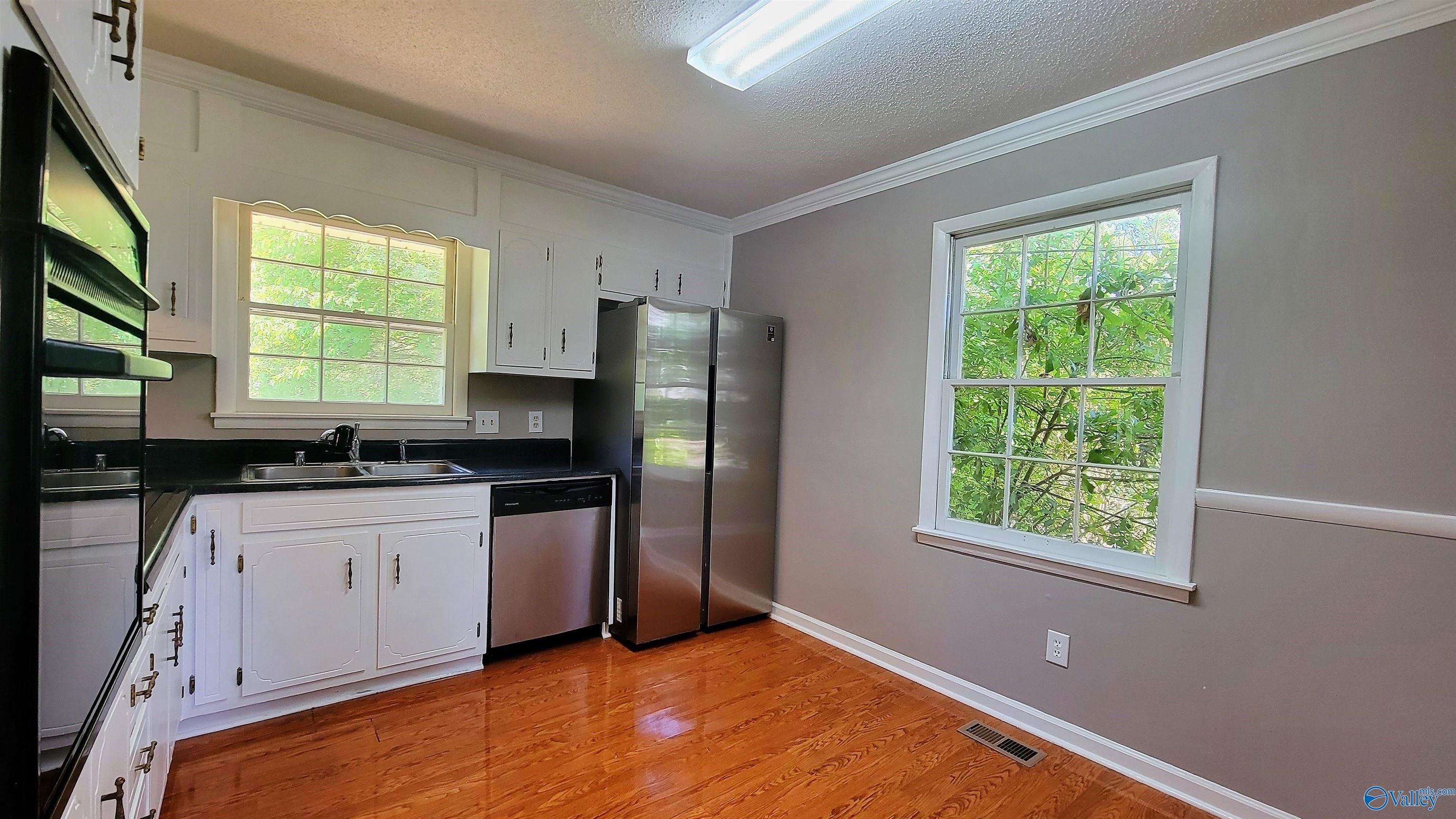 6010 Ellington Road NW