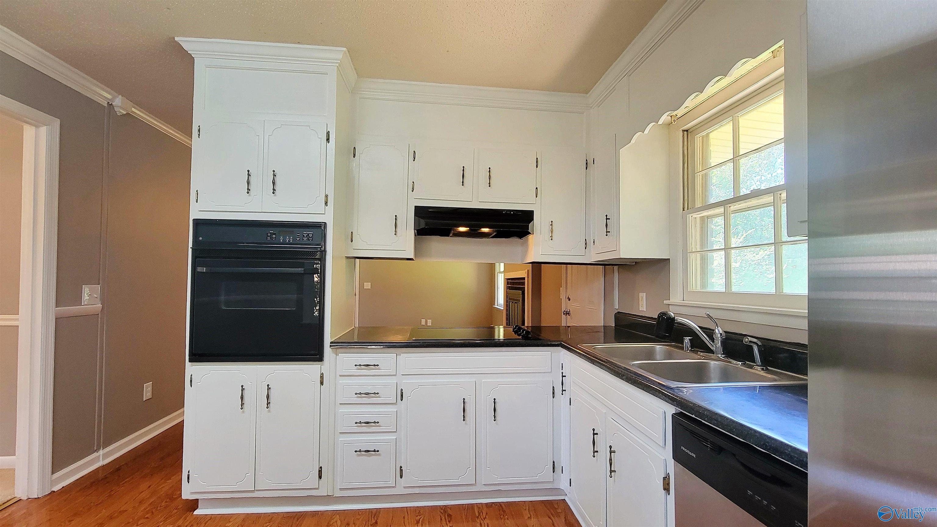 6010 Ellington Road NW