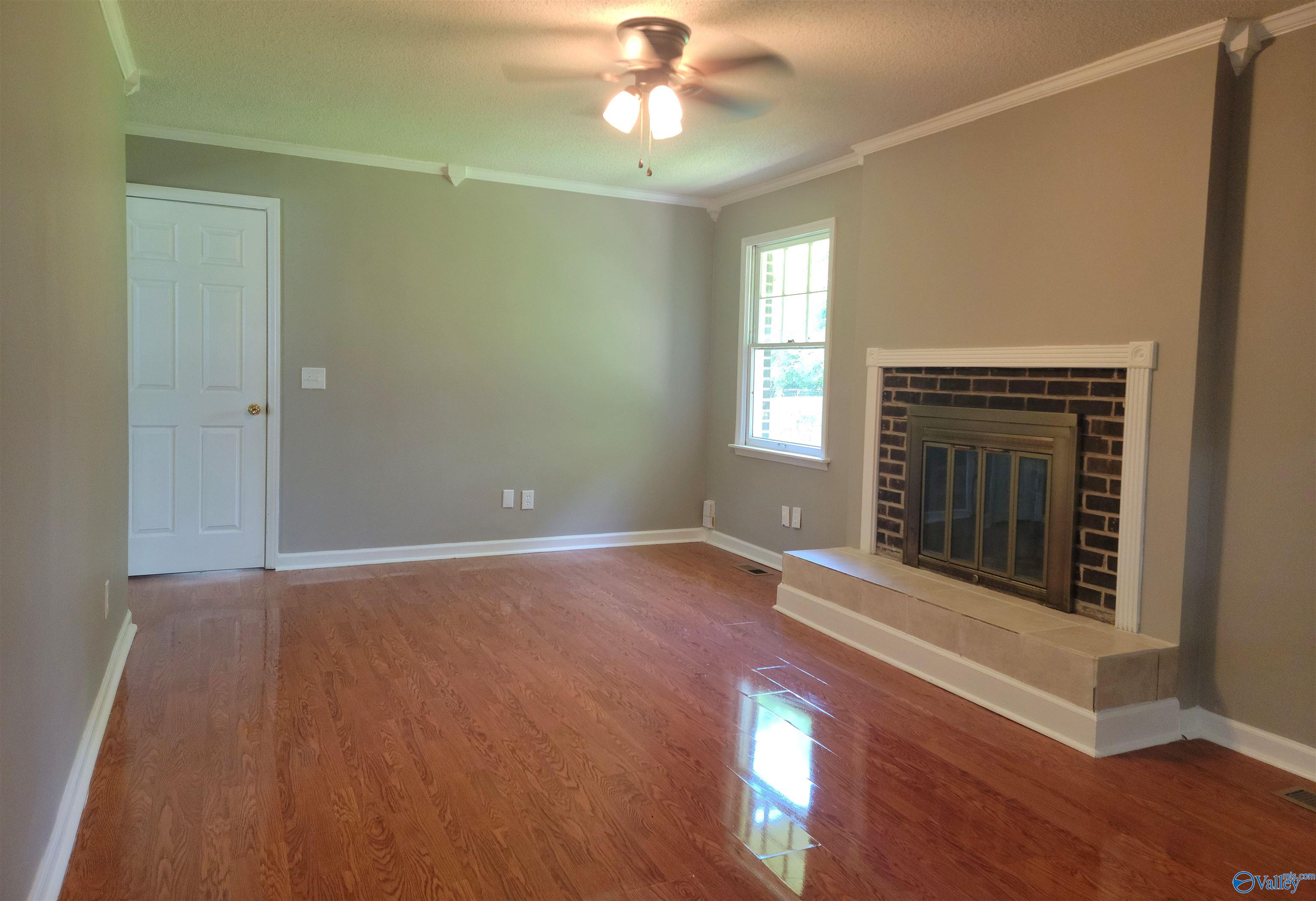 6010 Ellington Road NW