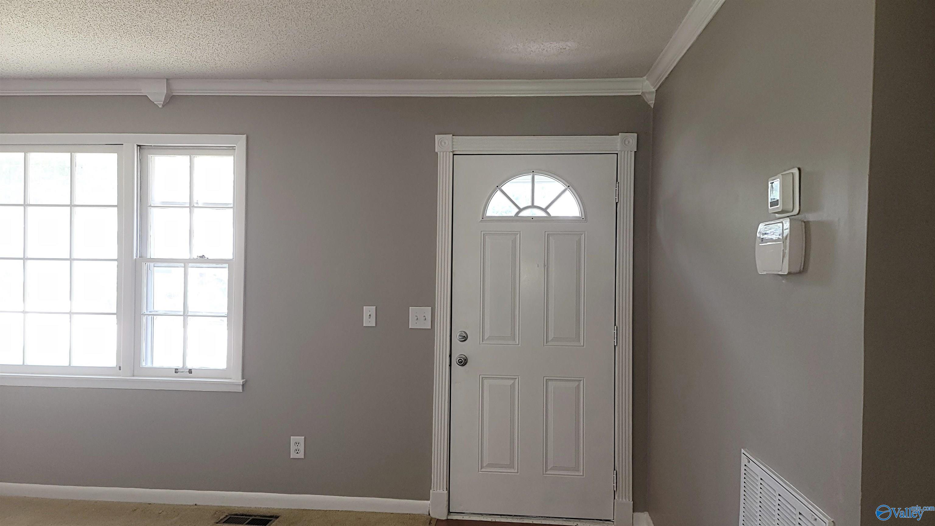 6010 Ellington Road NW