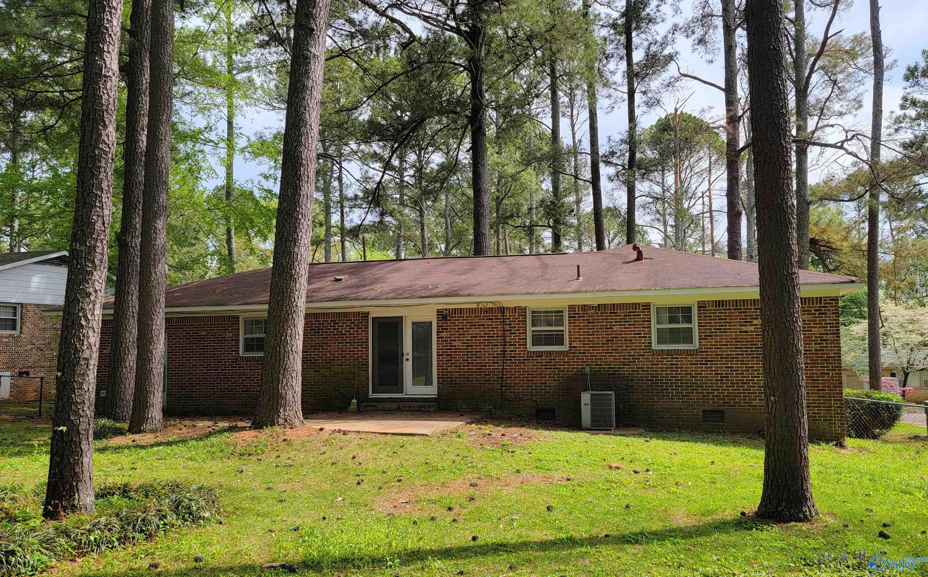 3315 Charleston Avenue