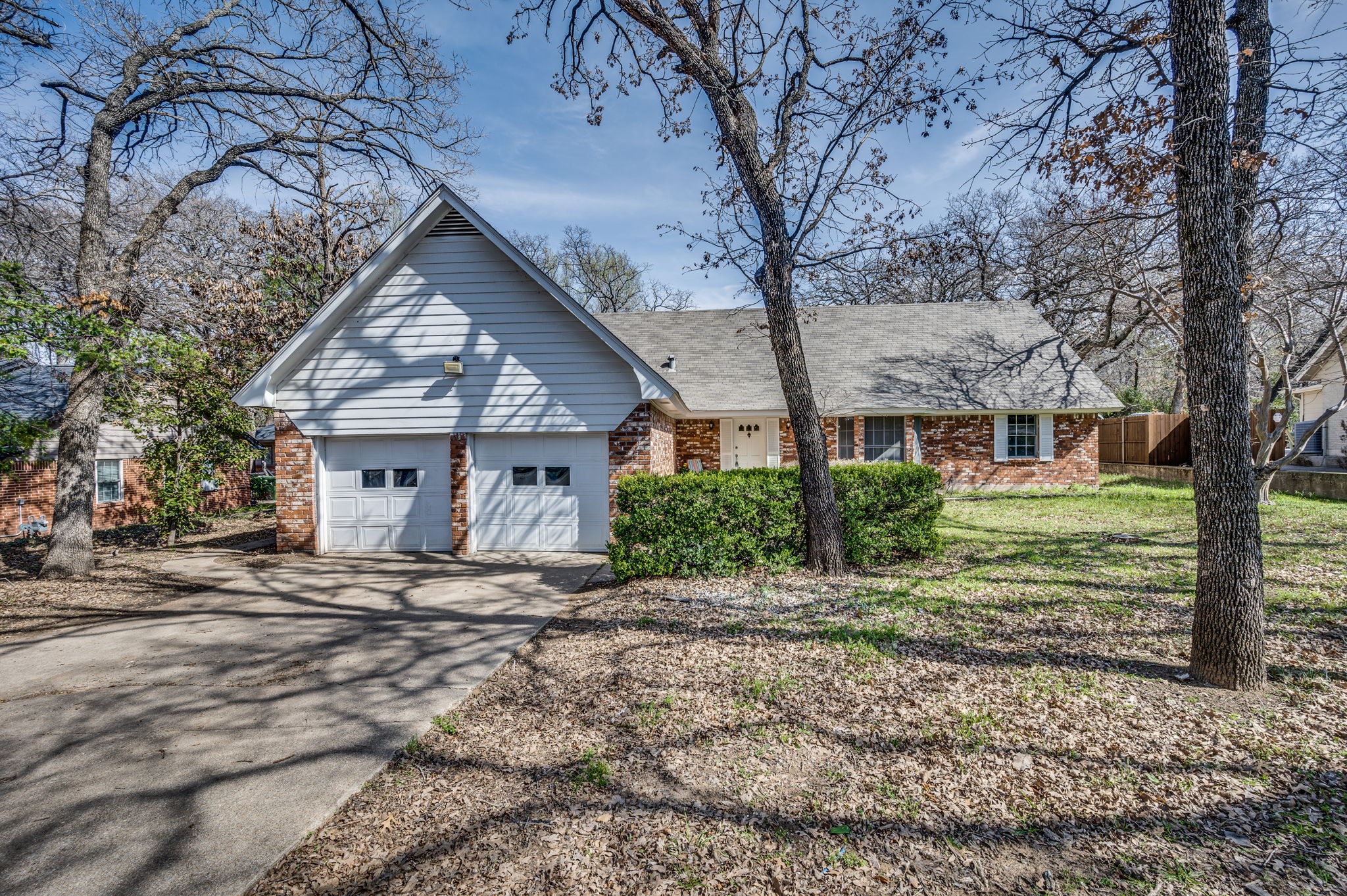 905 N Bowen Road