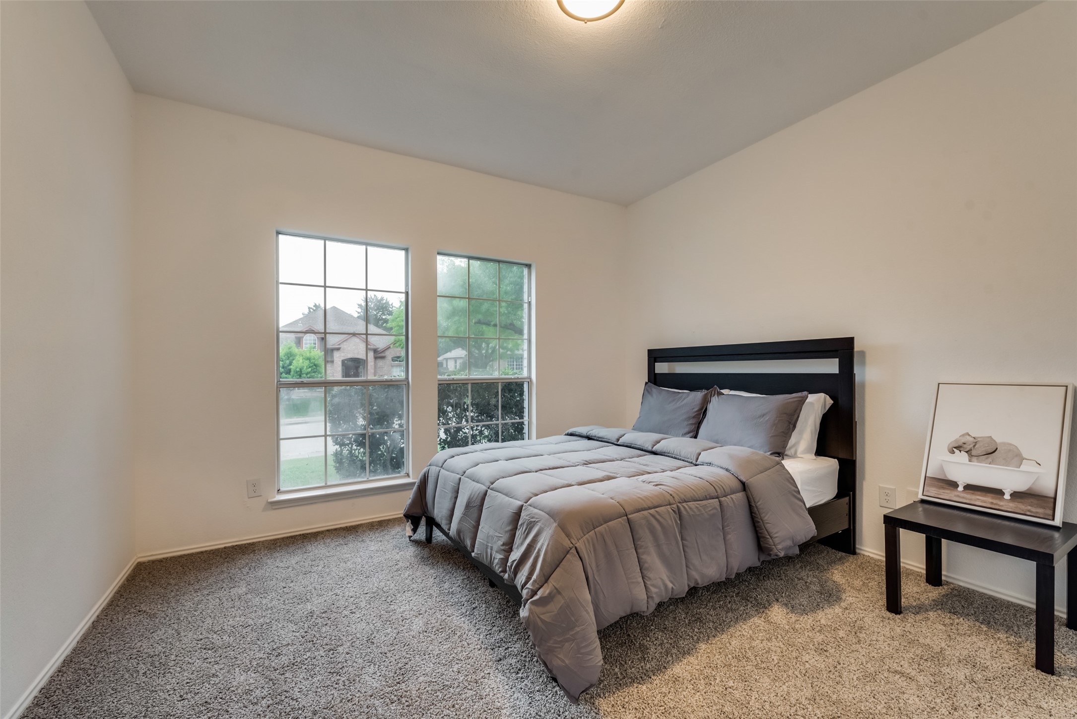813 Woodridge Drive