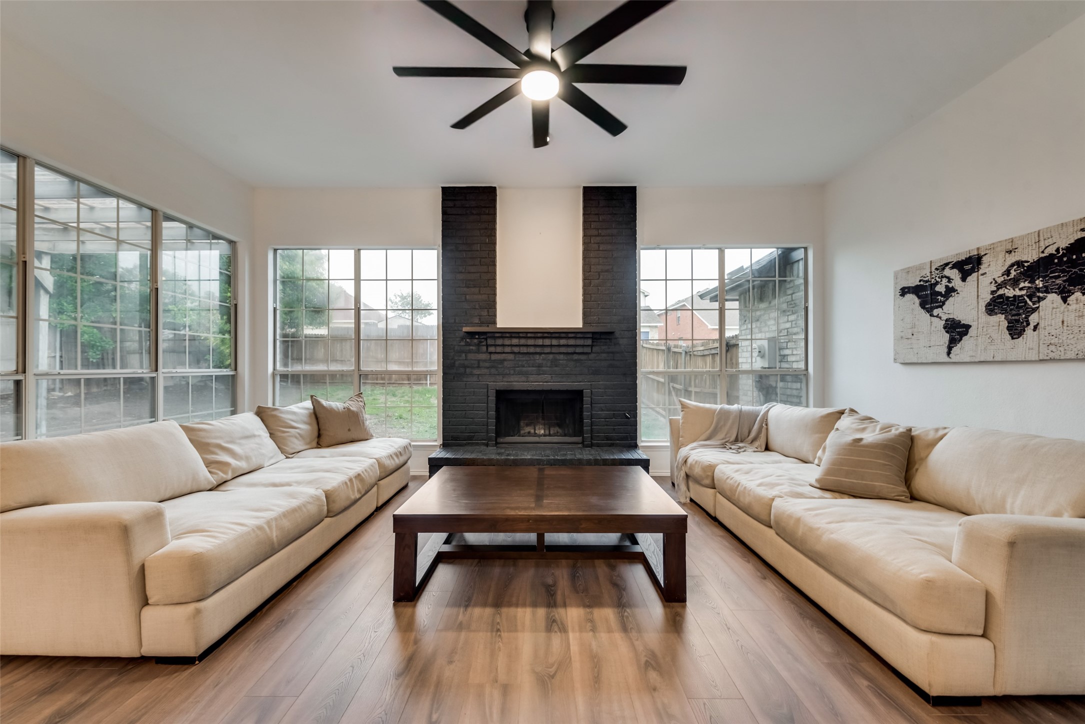 813 Woodridge Drive