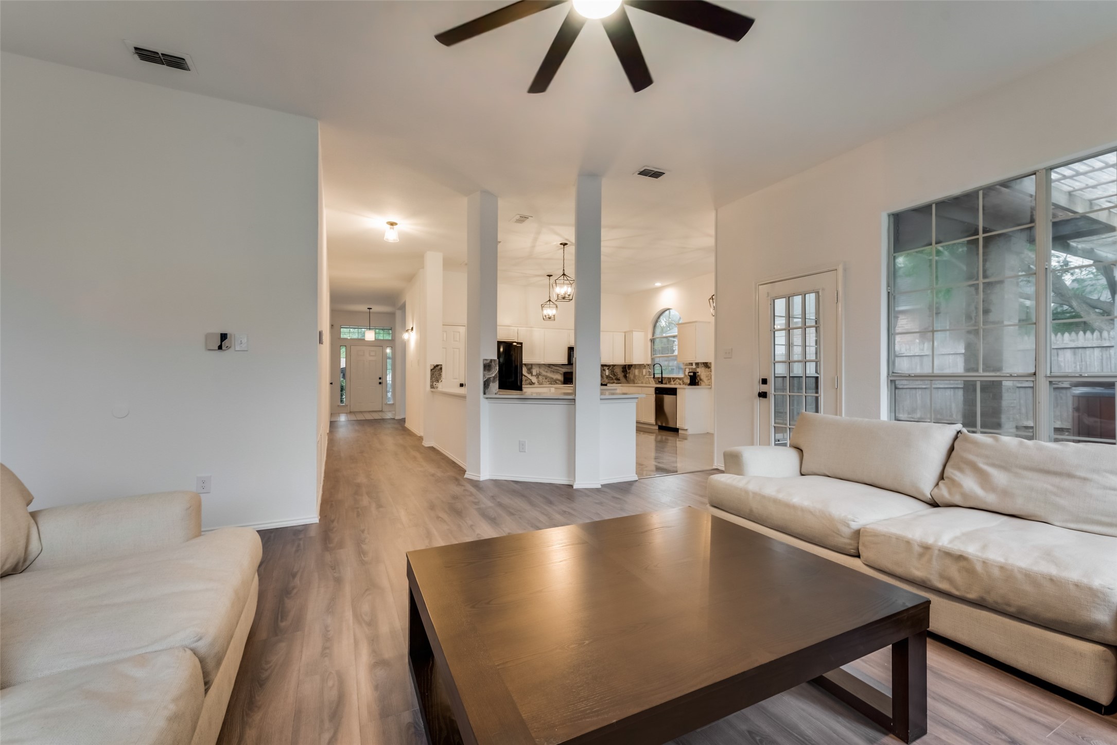 813 Woodridge Drive