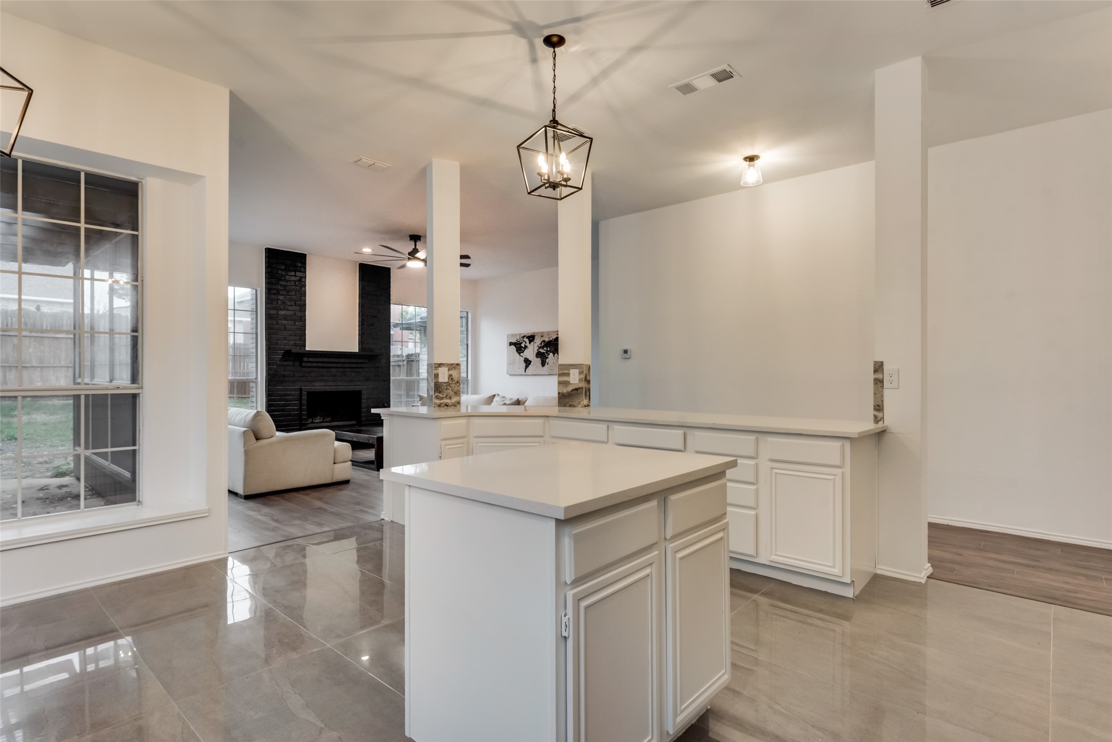 813 Woodridge Drive