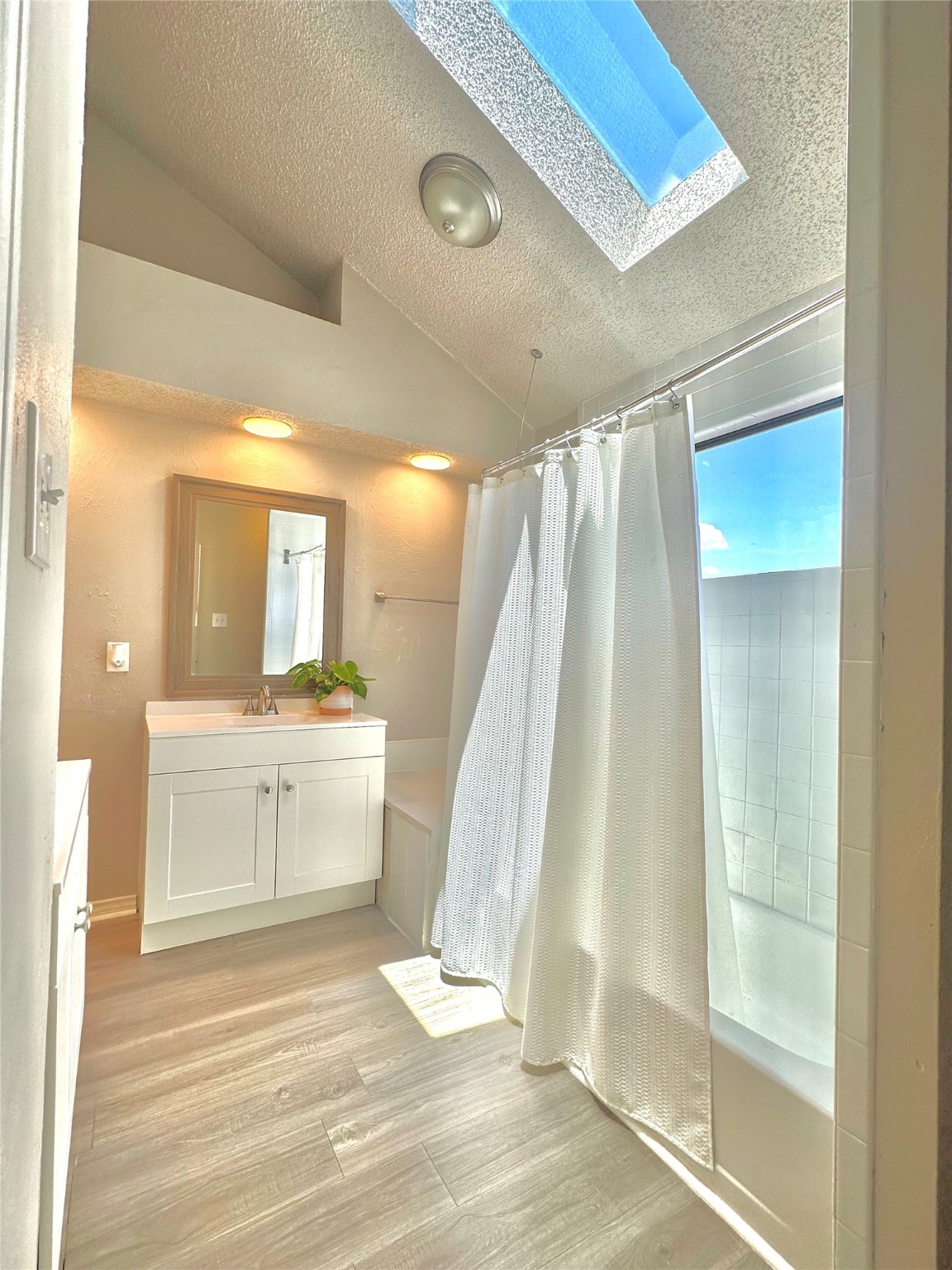 2412 Chapel Hill Lane