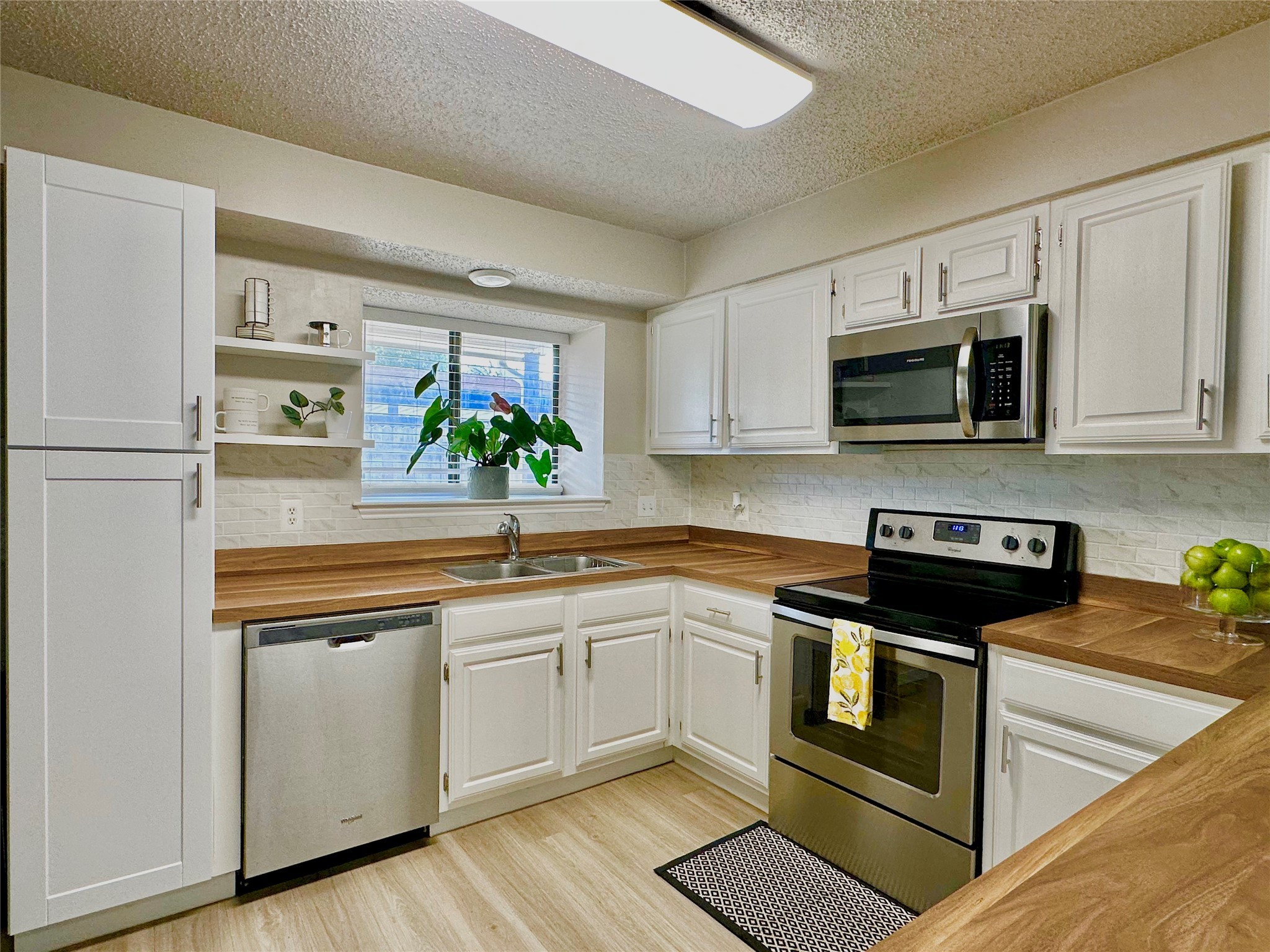 2412 Chapel Hill Lane