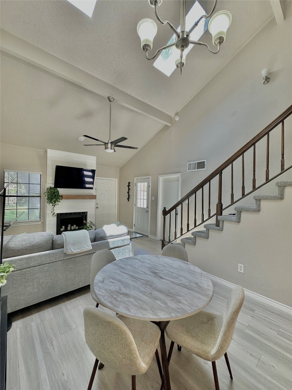 2412 Chapel Hill Lane