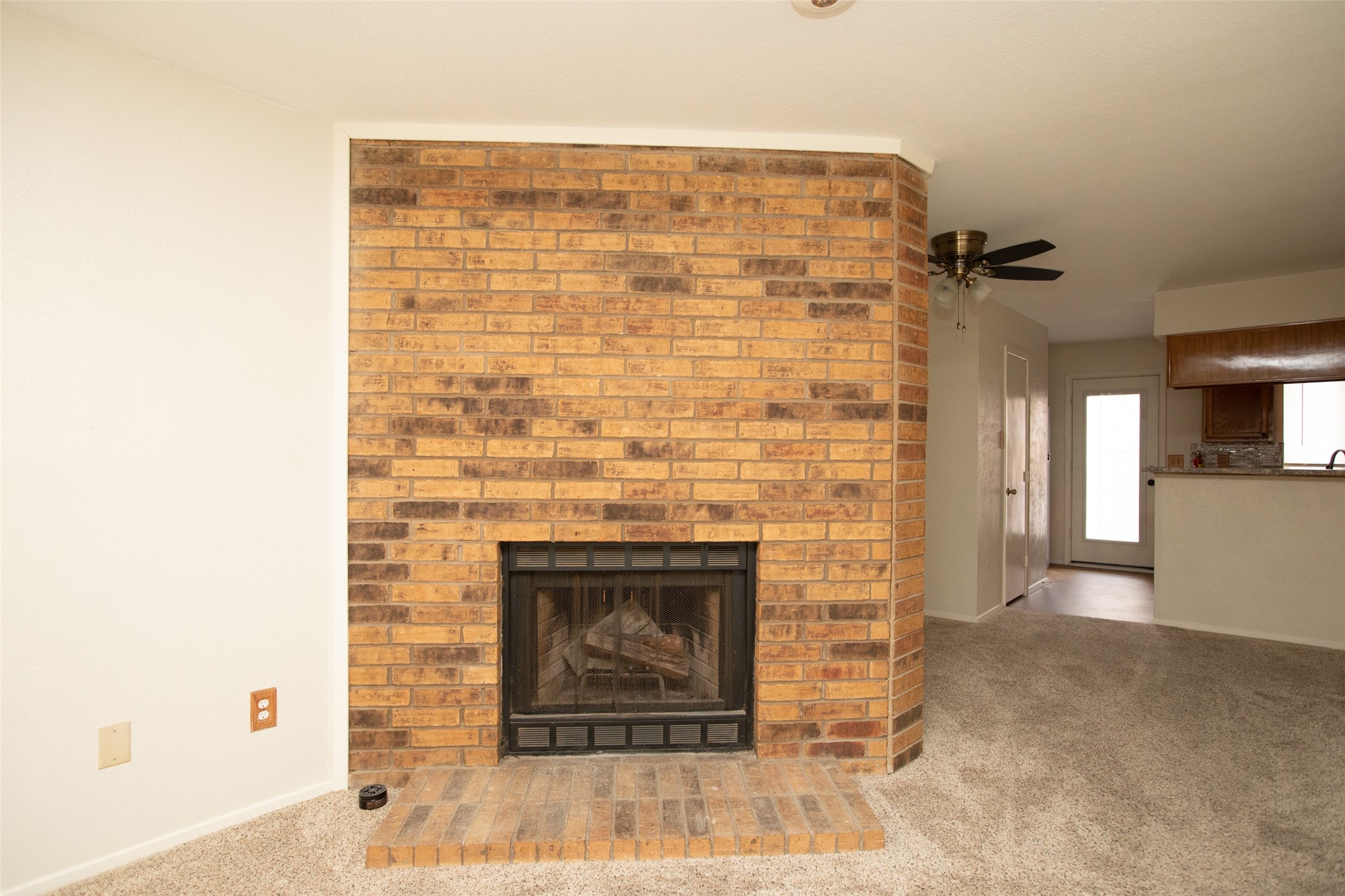 713 Lee Street 4