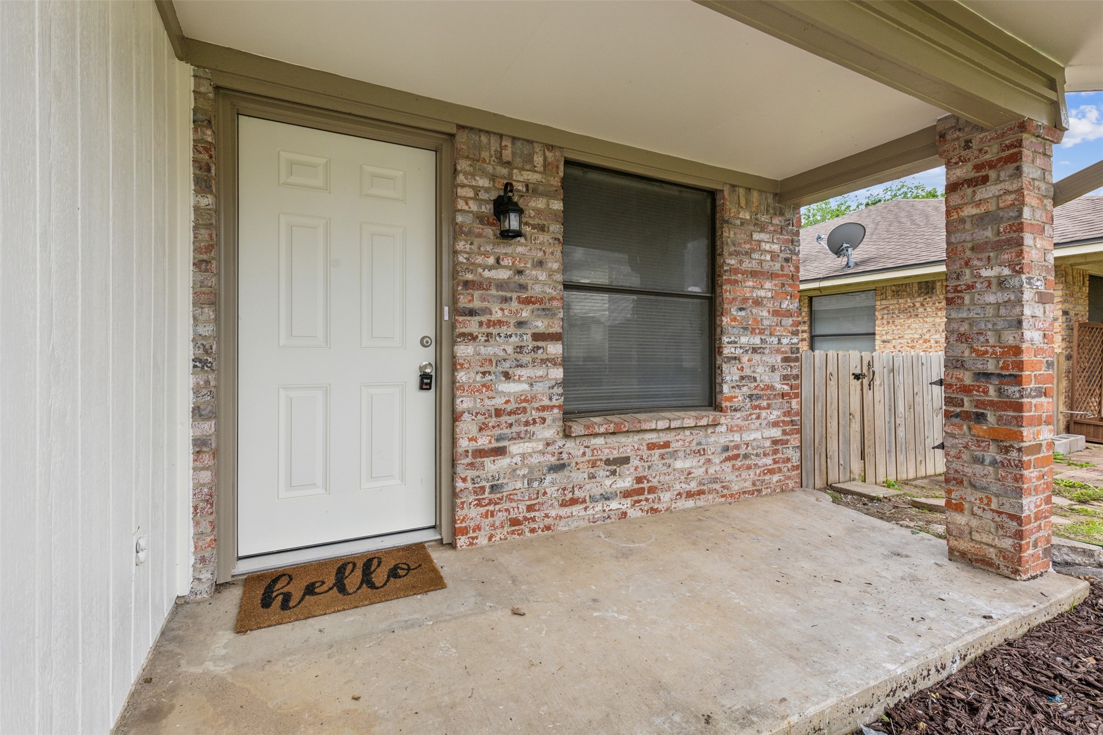 6528 Oak Forest Court