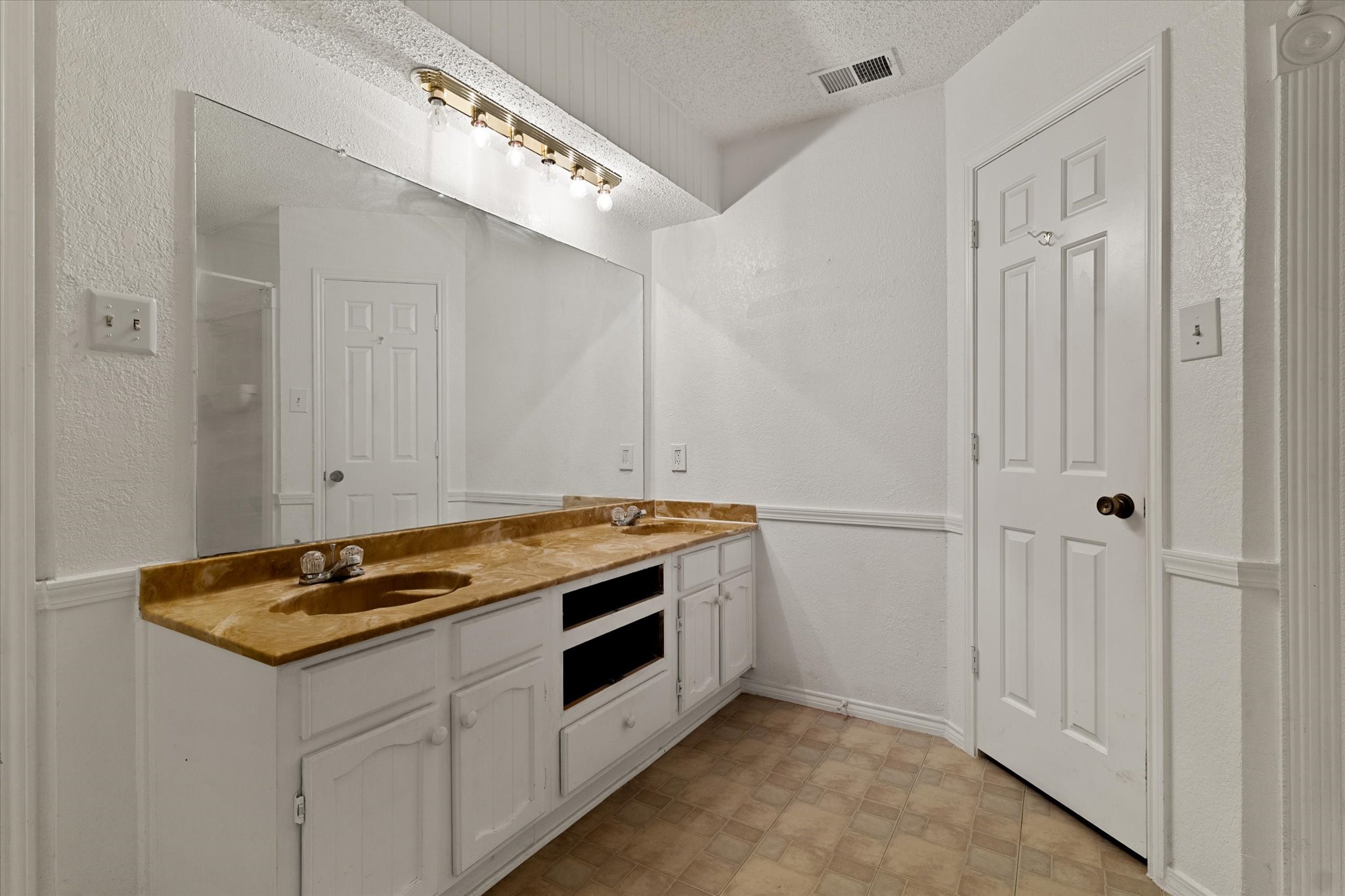 6505 Family Place