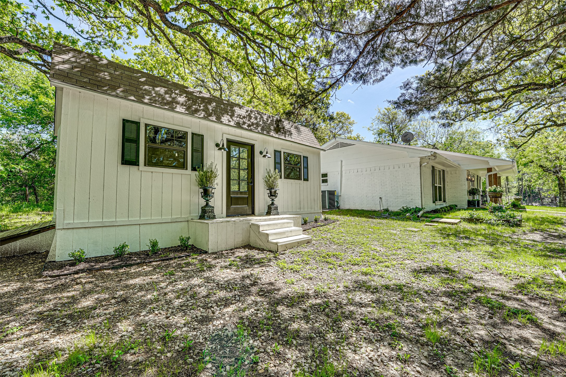 3011 NE County Road 1030