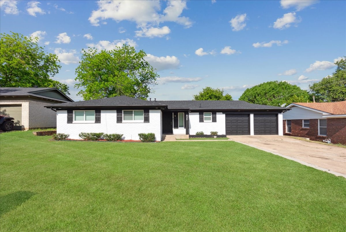 829 Lee Drive