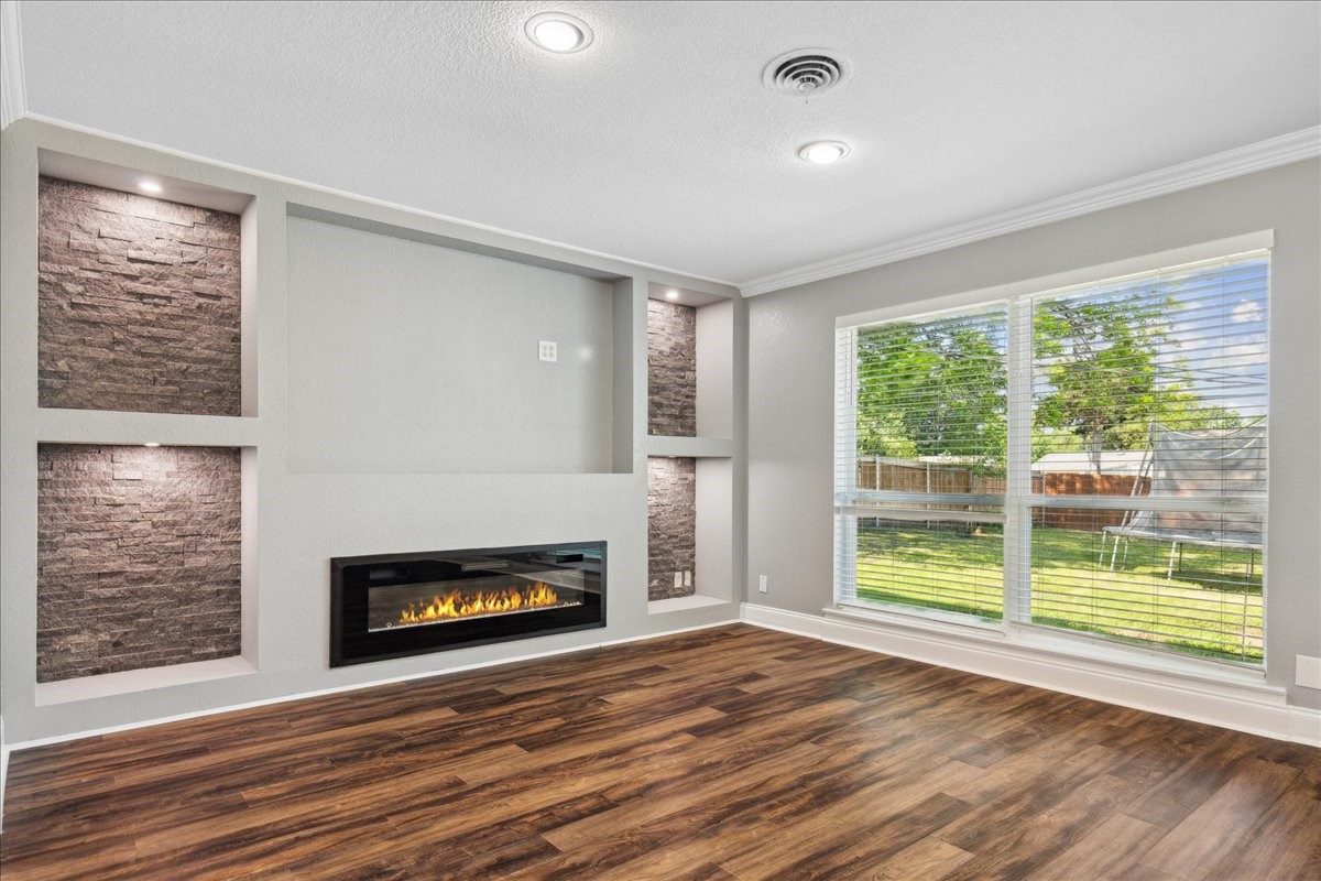 829 Lee Drive