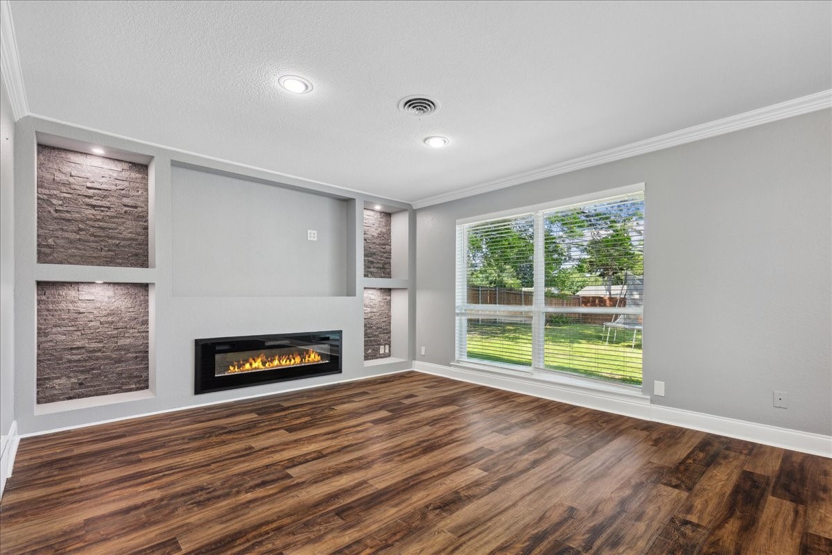 829 Lee Drive