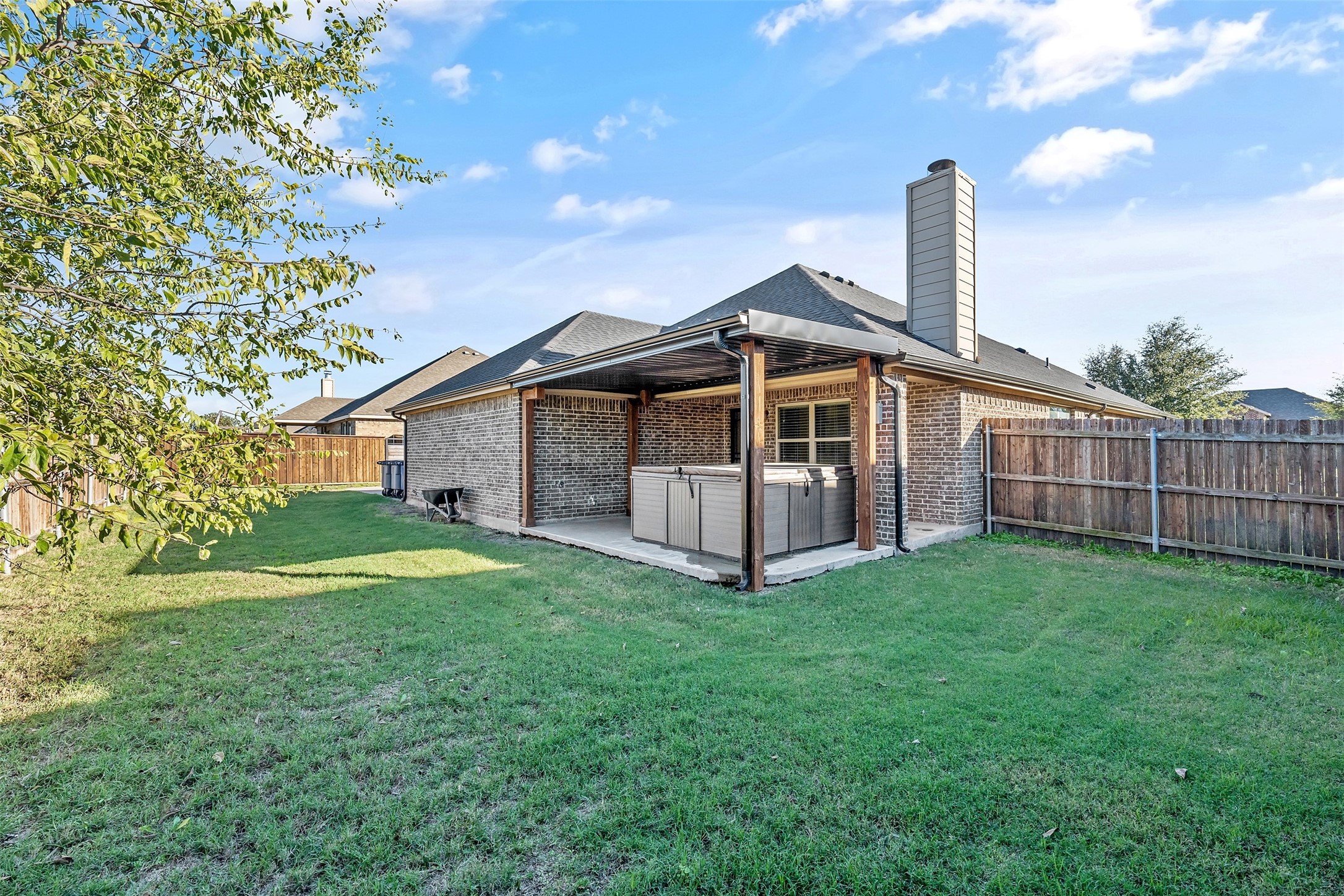 233 Sandy Way