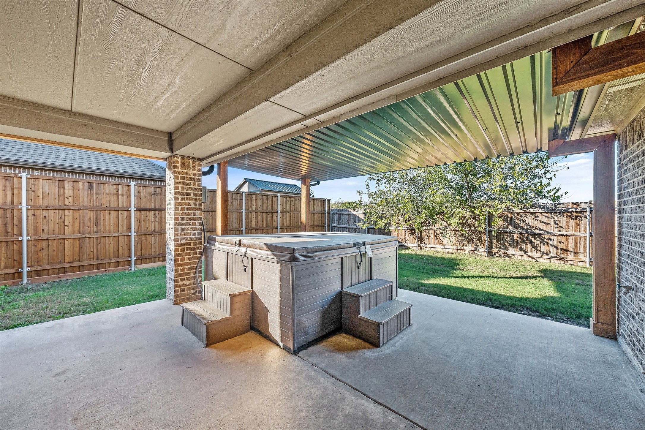 233 Sandy Way