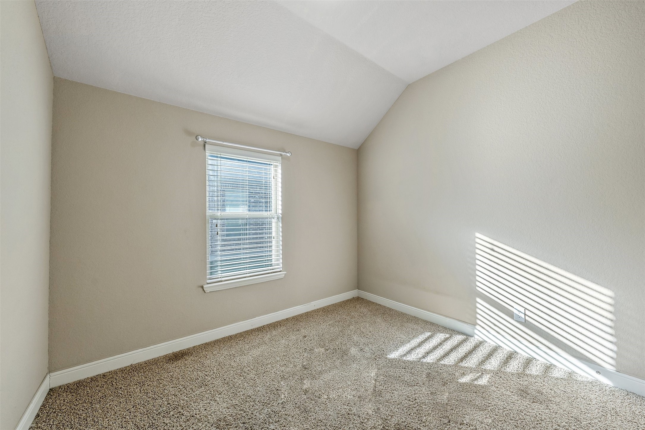 233 Sandy Way