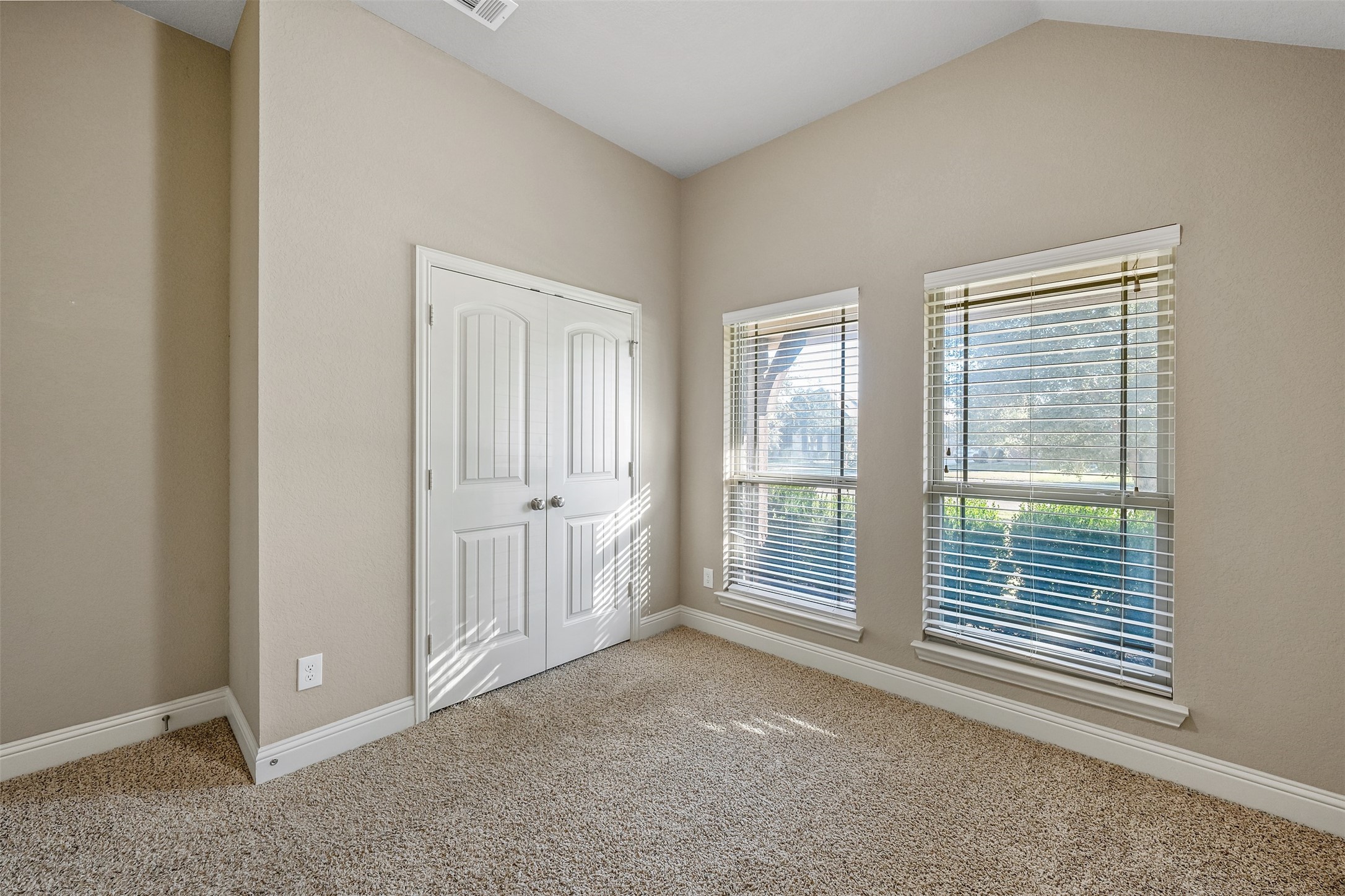 233 Sandy Way