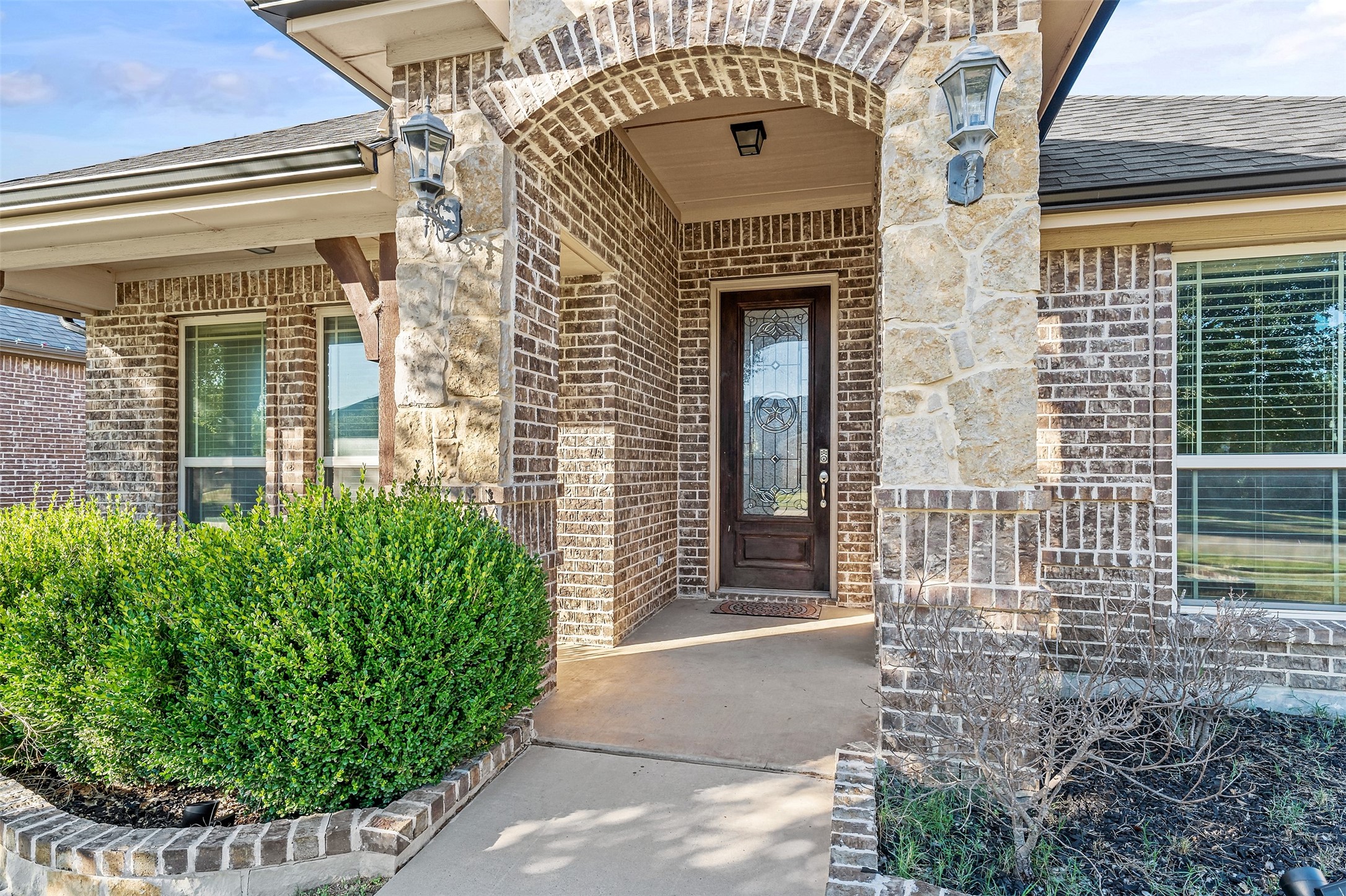 233 Sandy Way