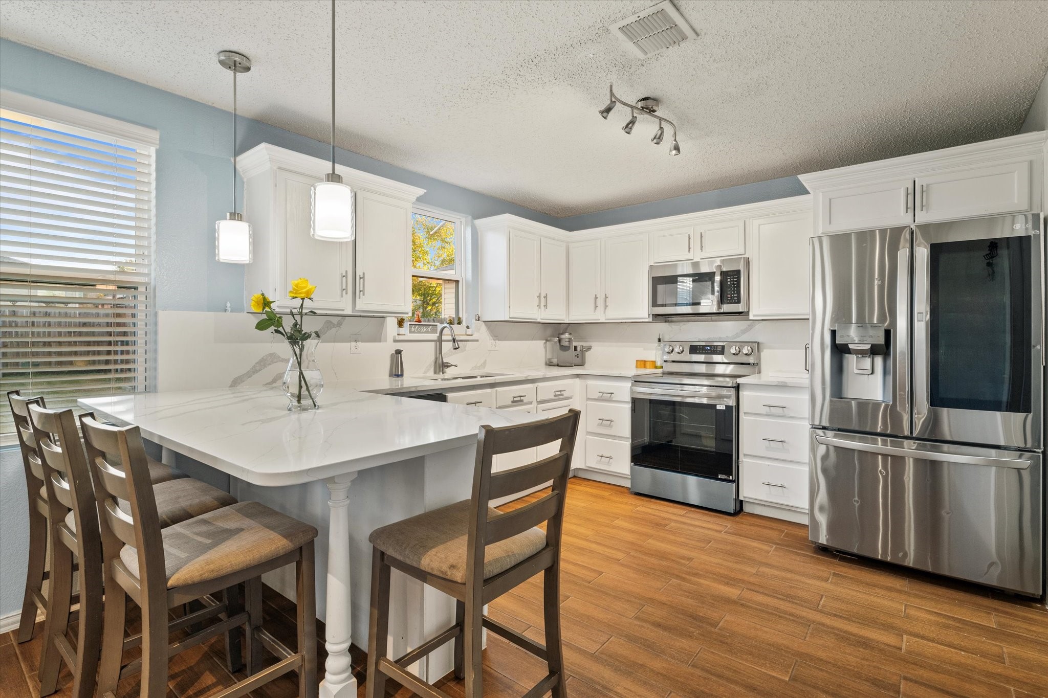 3877 Country Lane