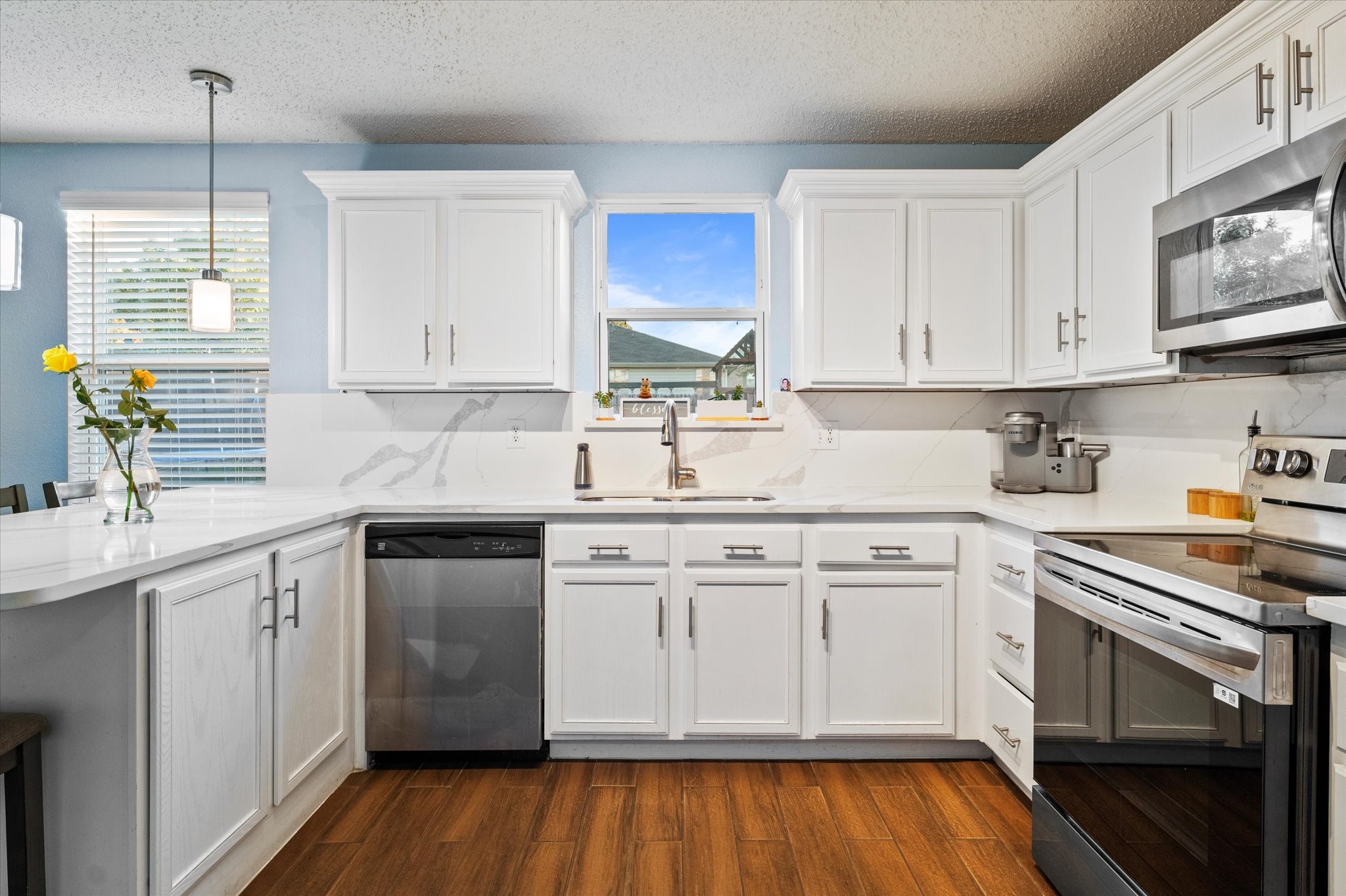 3877 Country Lane