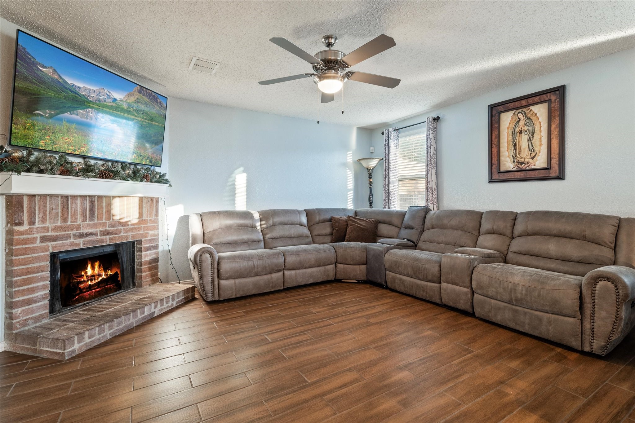 3877 Country Lane