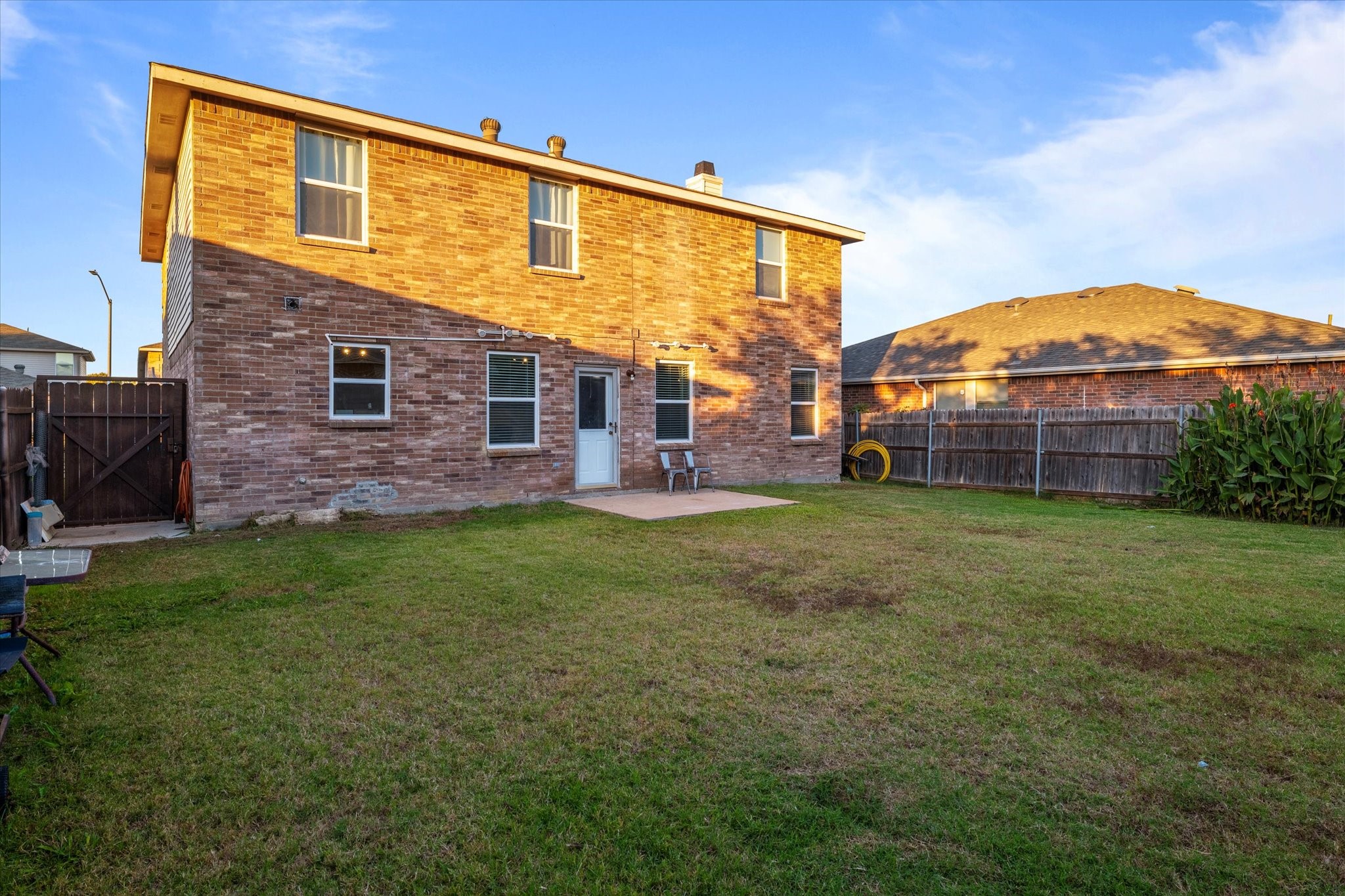 3877 Country Lane