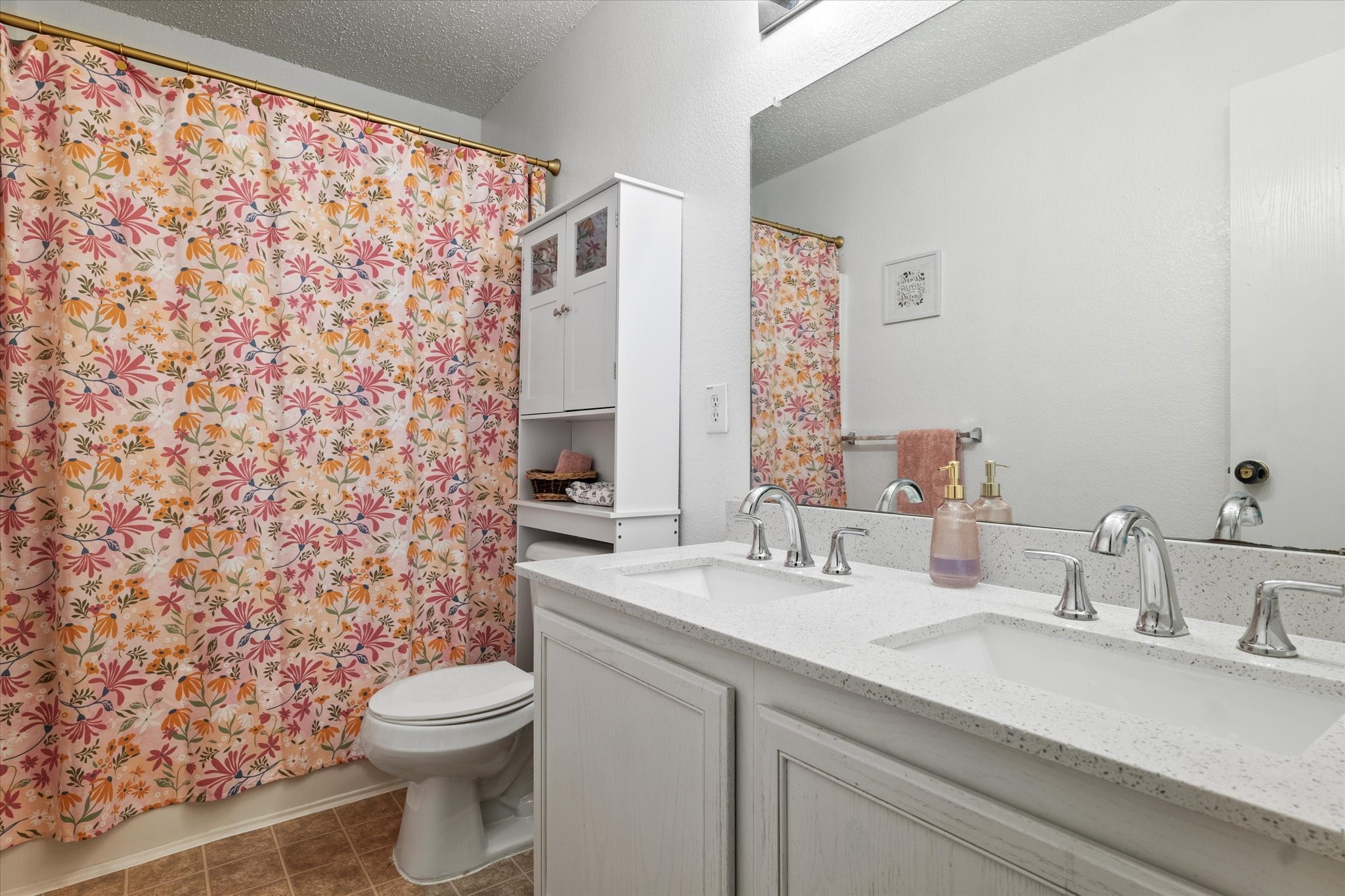 3877 Country Lane