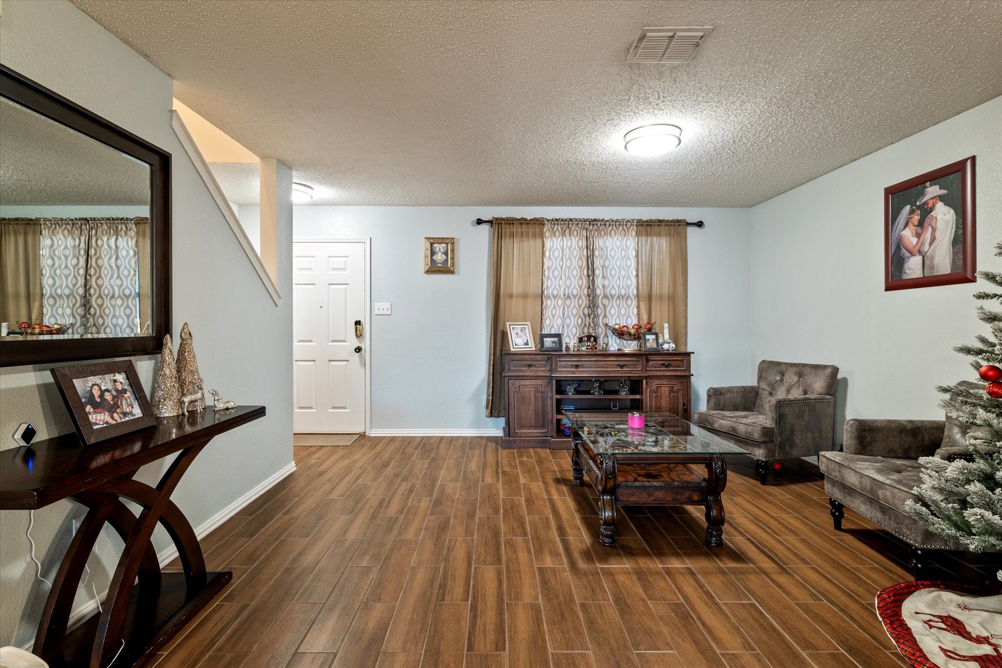 3877 Country Lane