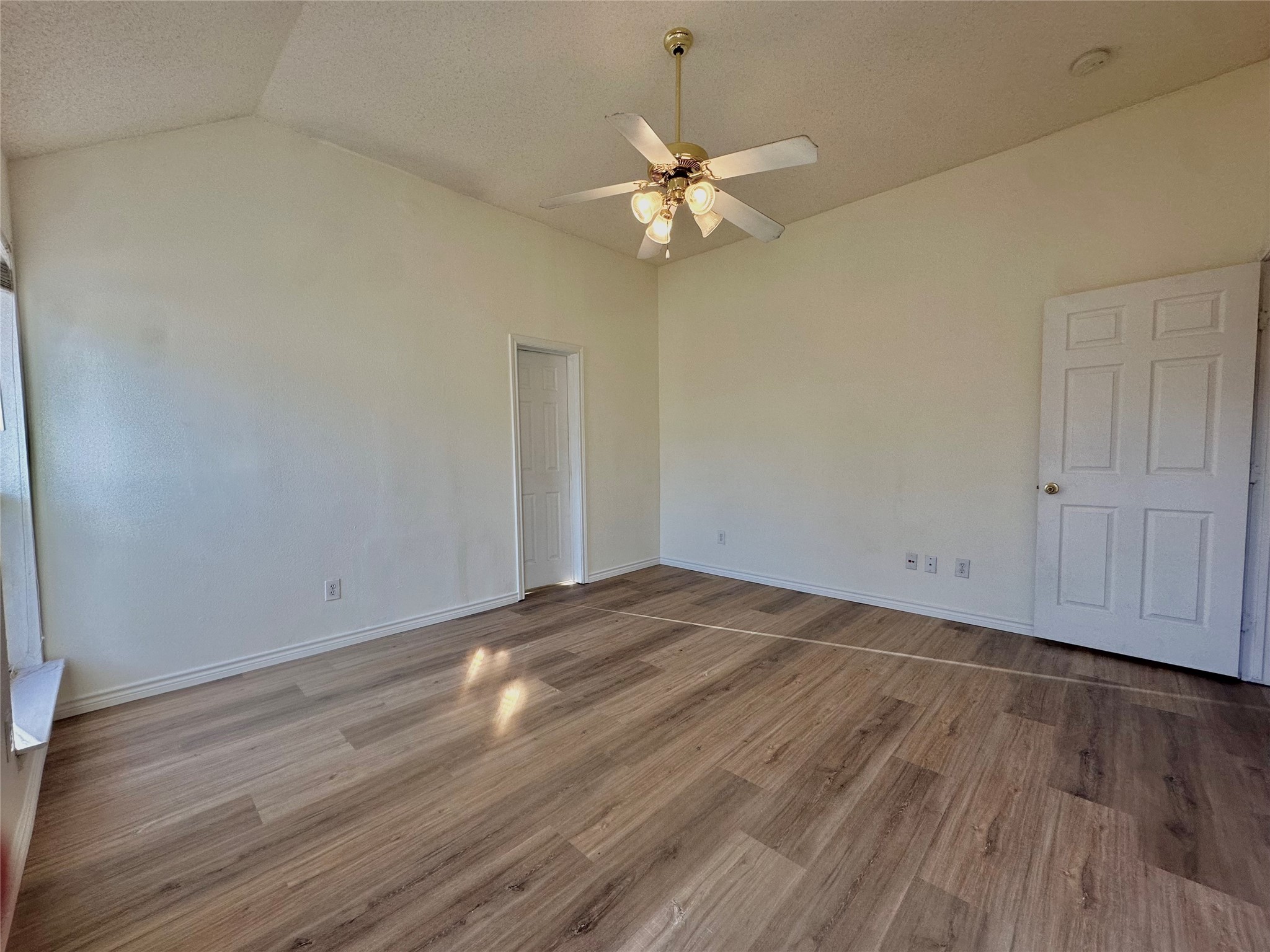 1265 Cedarcrest Drive