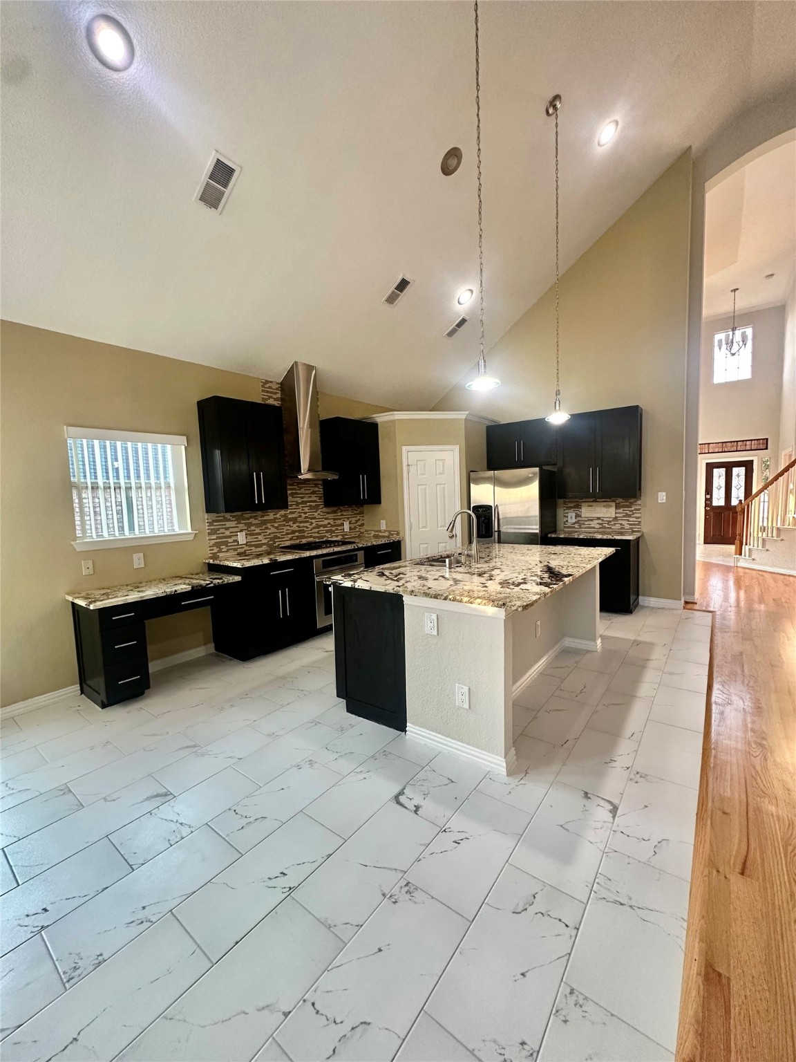 2735 Rolling Hills Lane