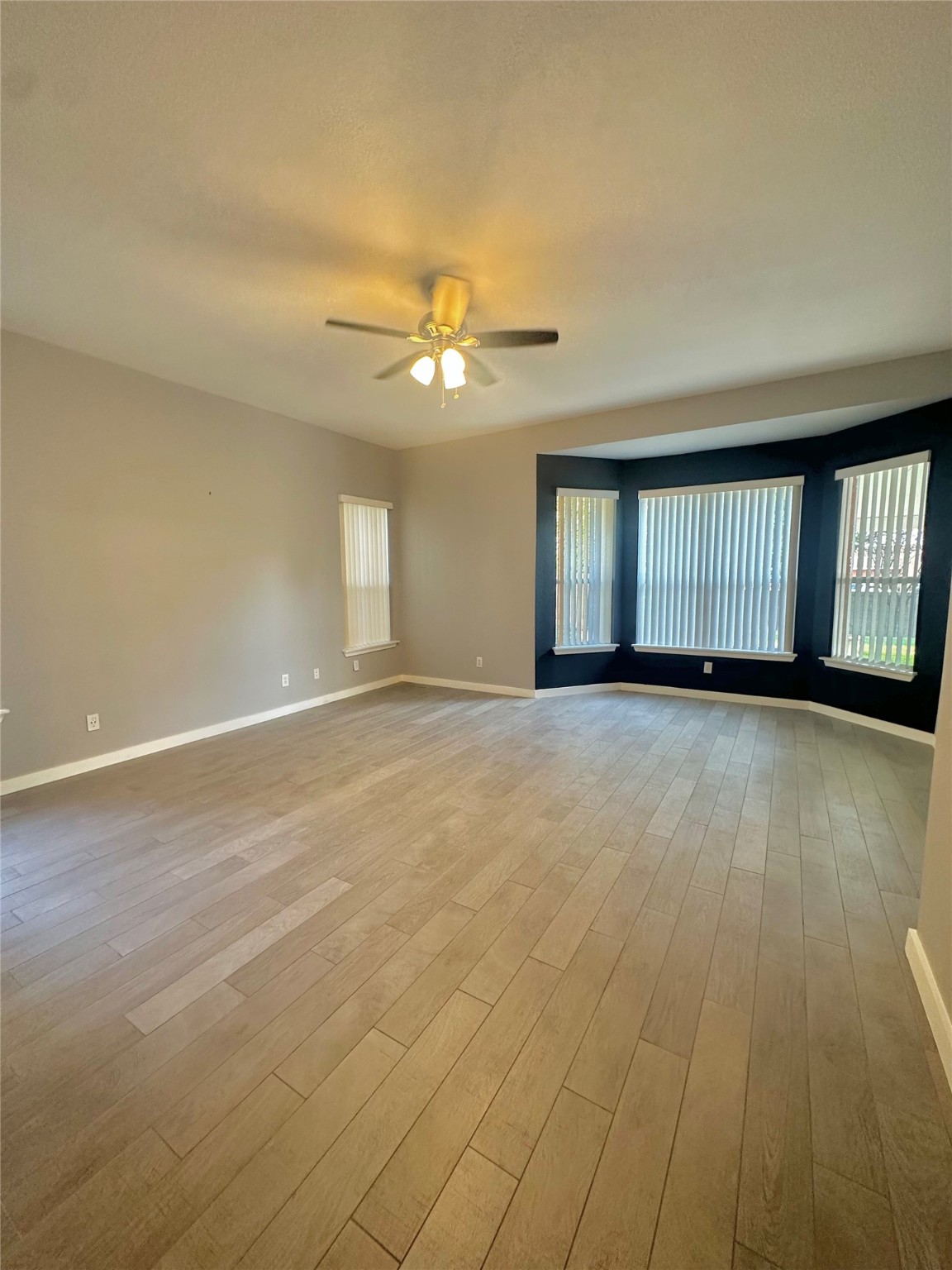 2735 Rolling Hills Lane