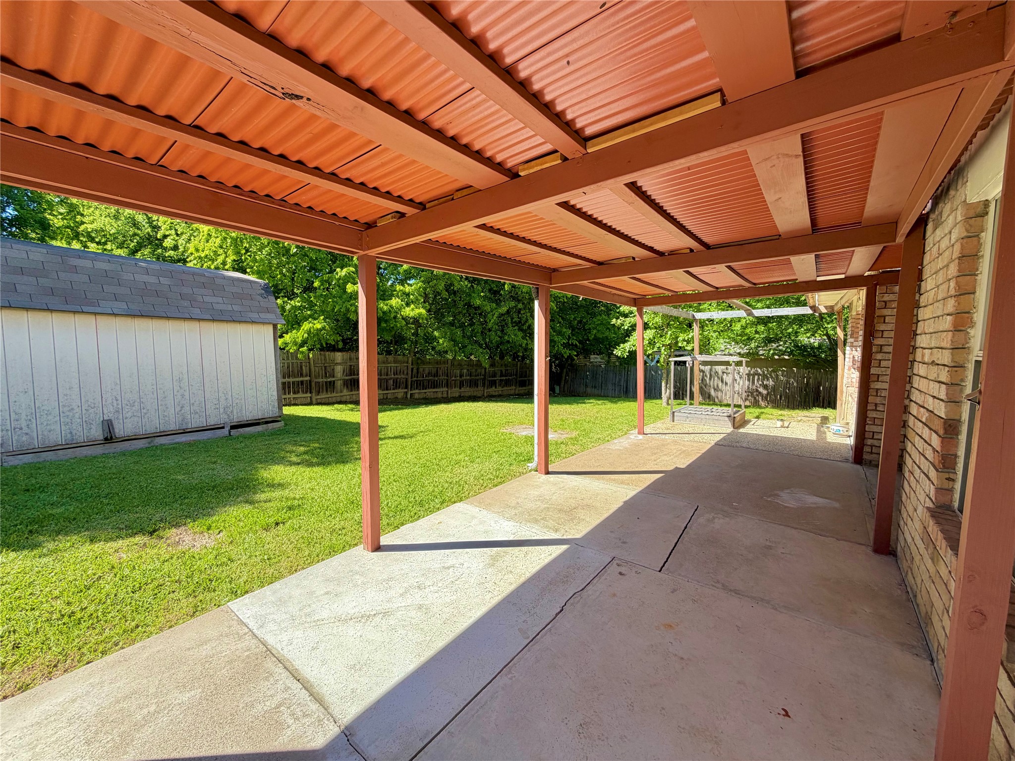 5518 Heathercrest Drive