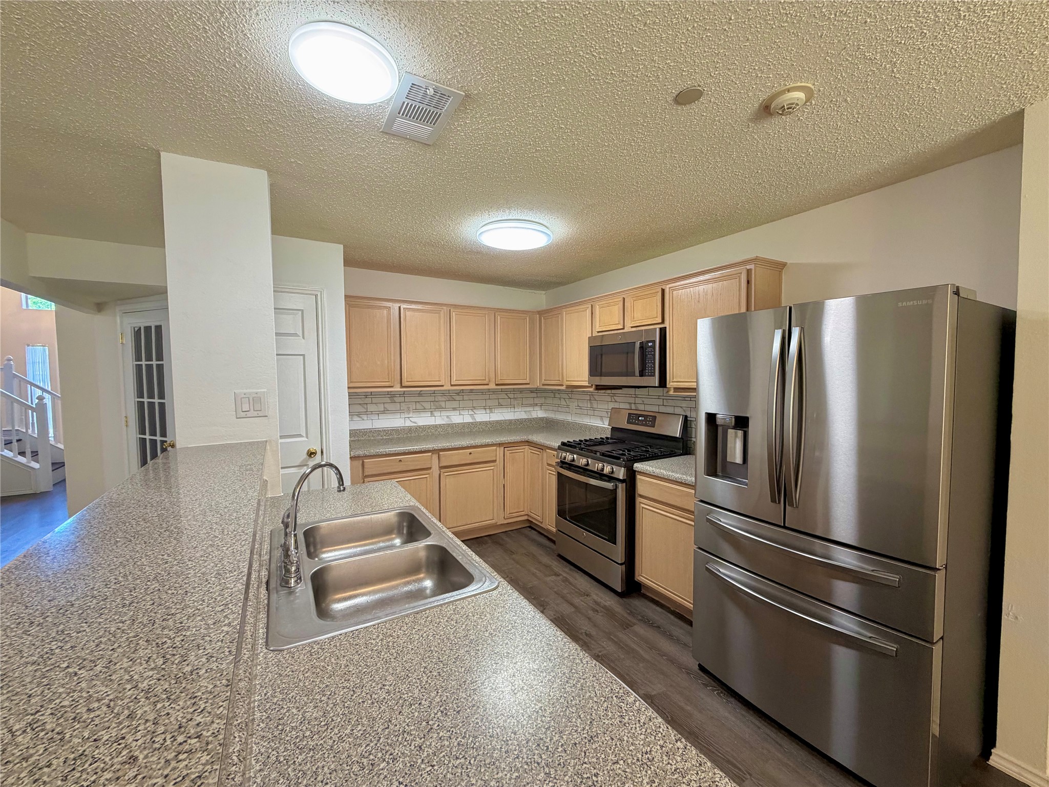 5518 Heathercrest Drive