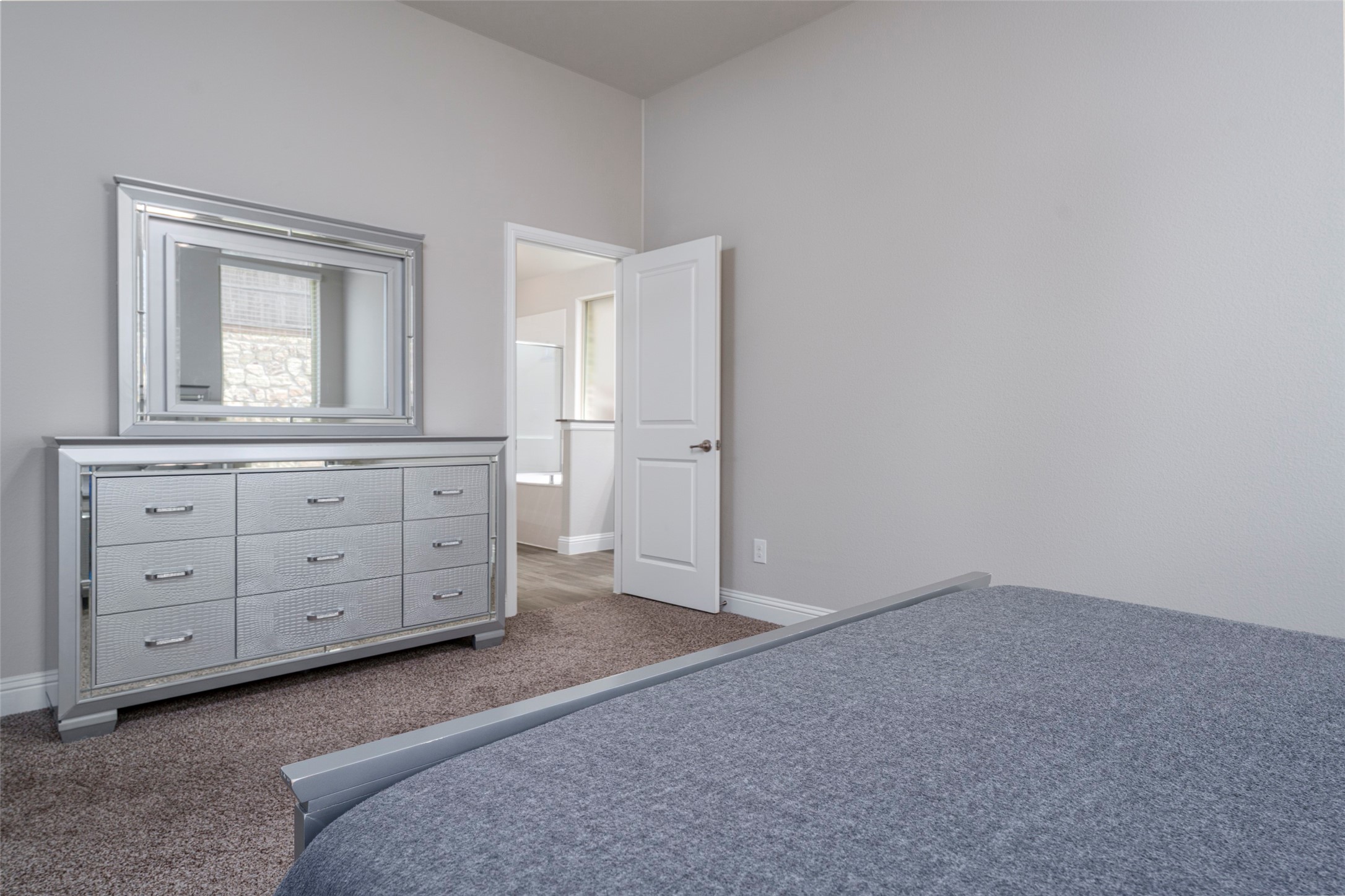 3648 Walnut Ridge Drive