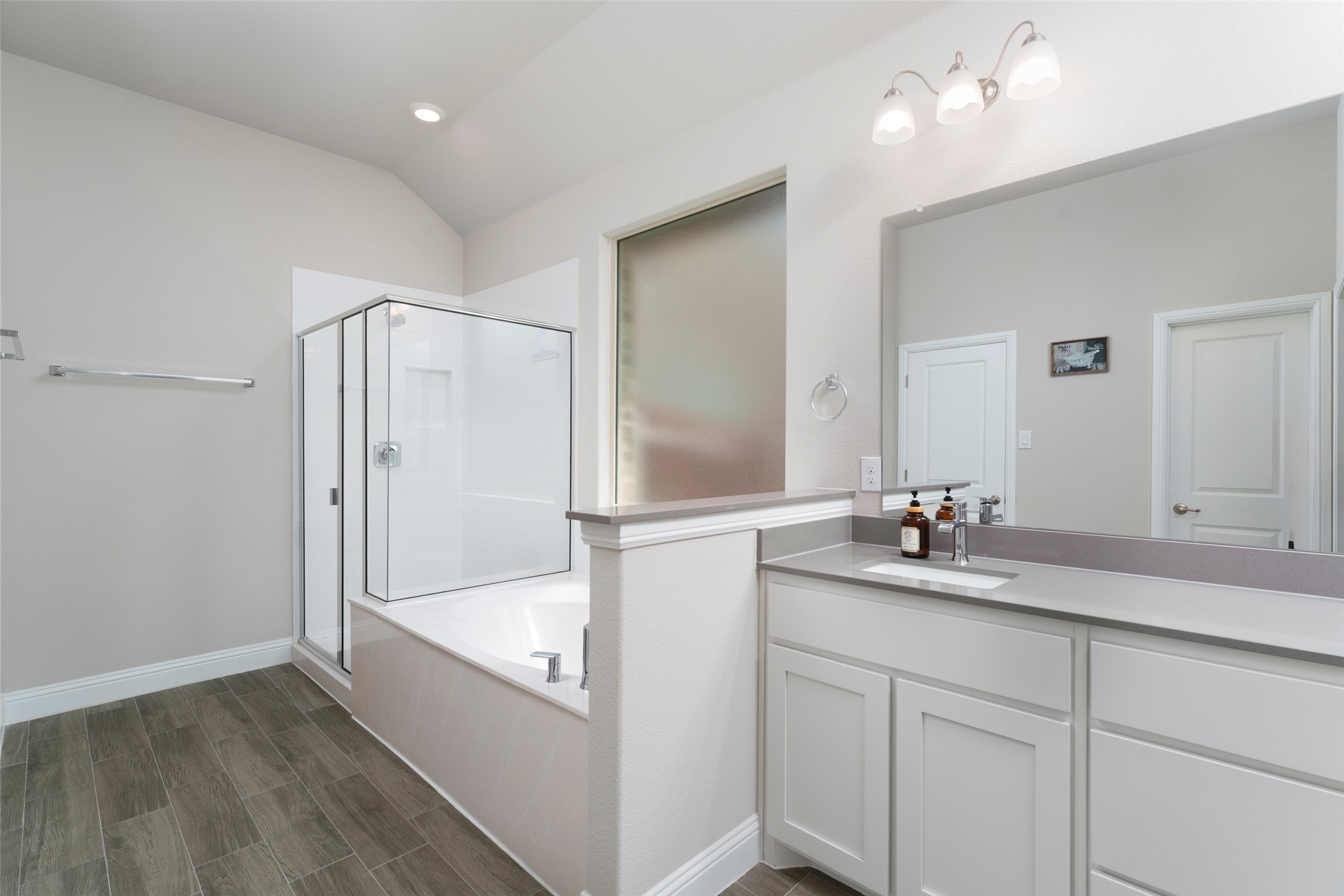 3648 Walnut Ridge Drive