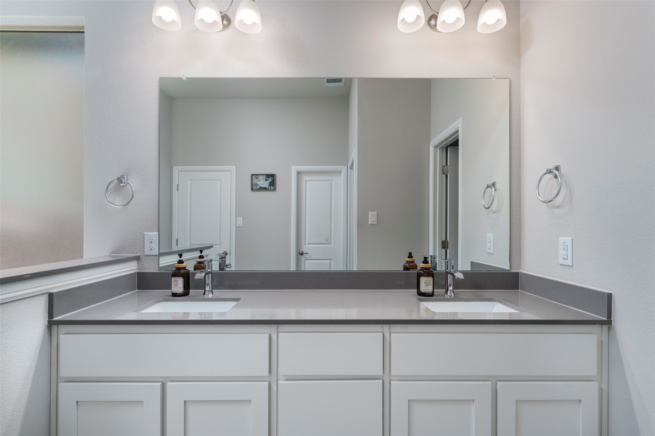 3648 Walnut Ridge Drive