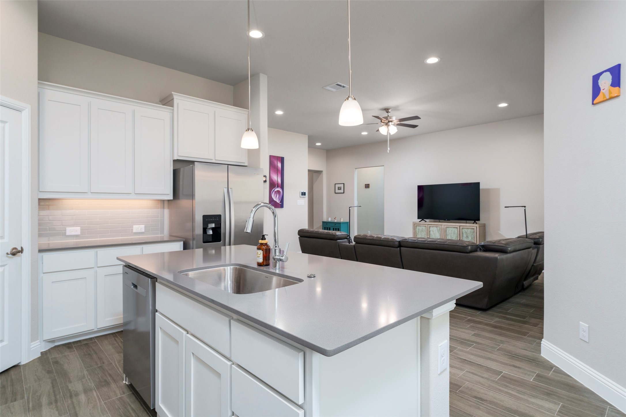 3648 Walnut Ridge Drive