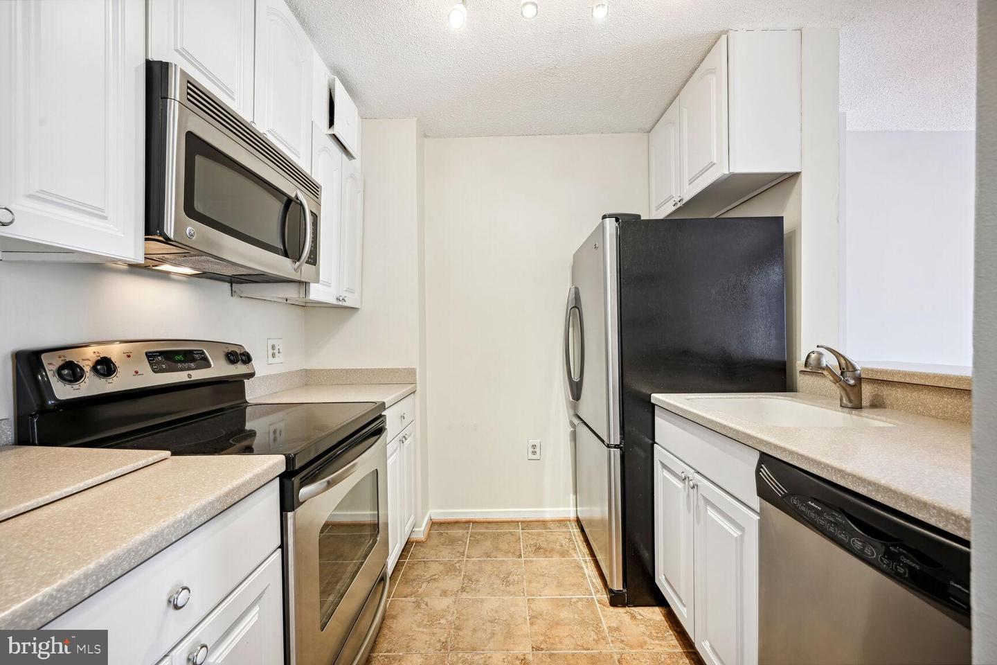 2320 Wisconsin Ave NW #311