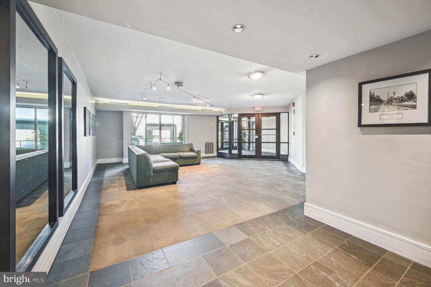 2320 Wisconsin Ave NW #311