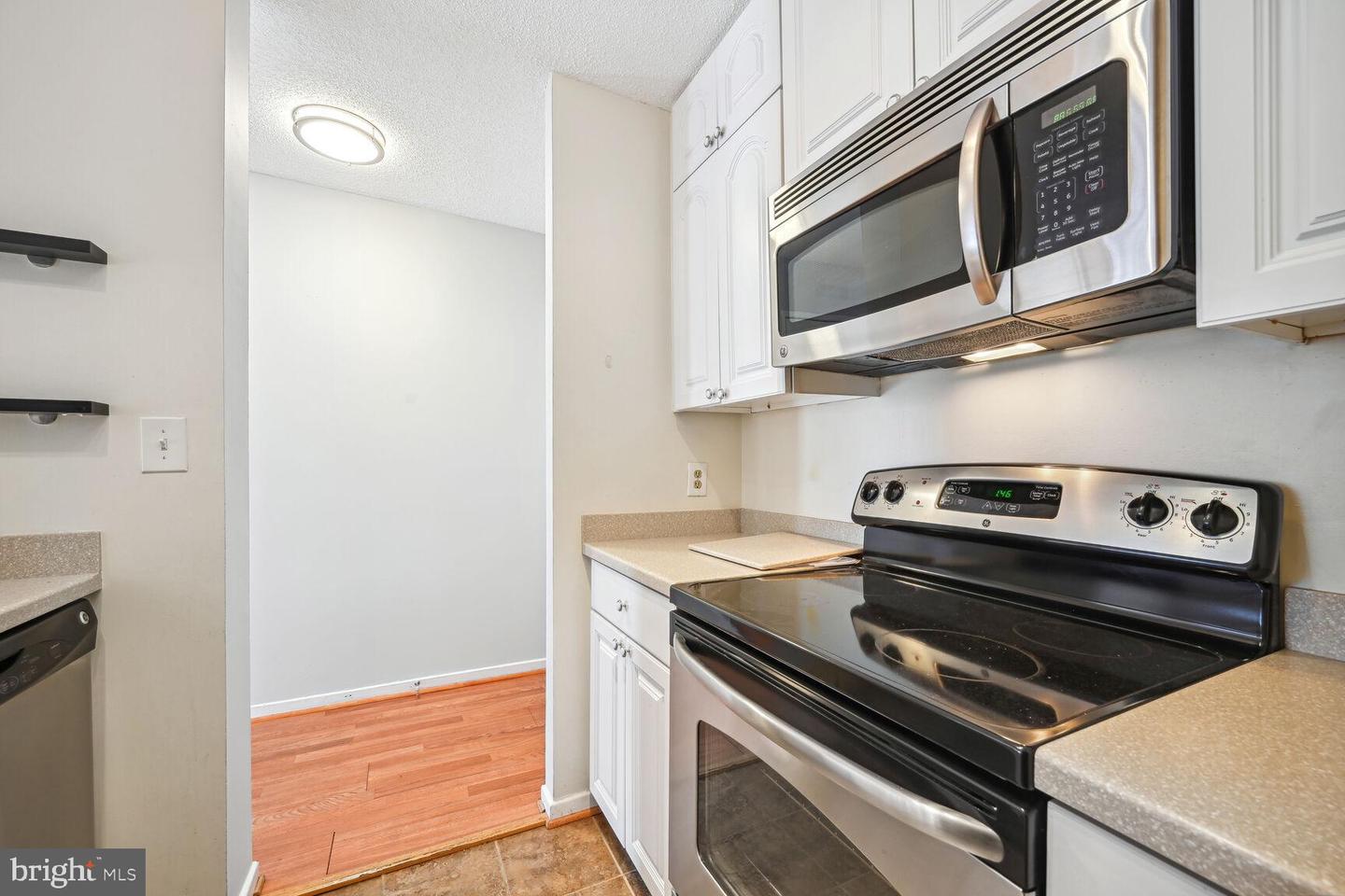 2320 Wisconsin Ave NW #311