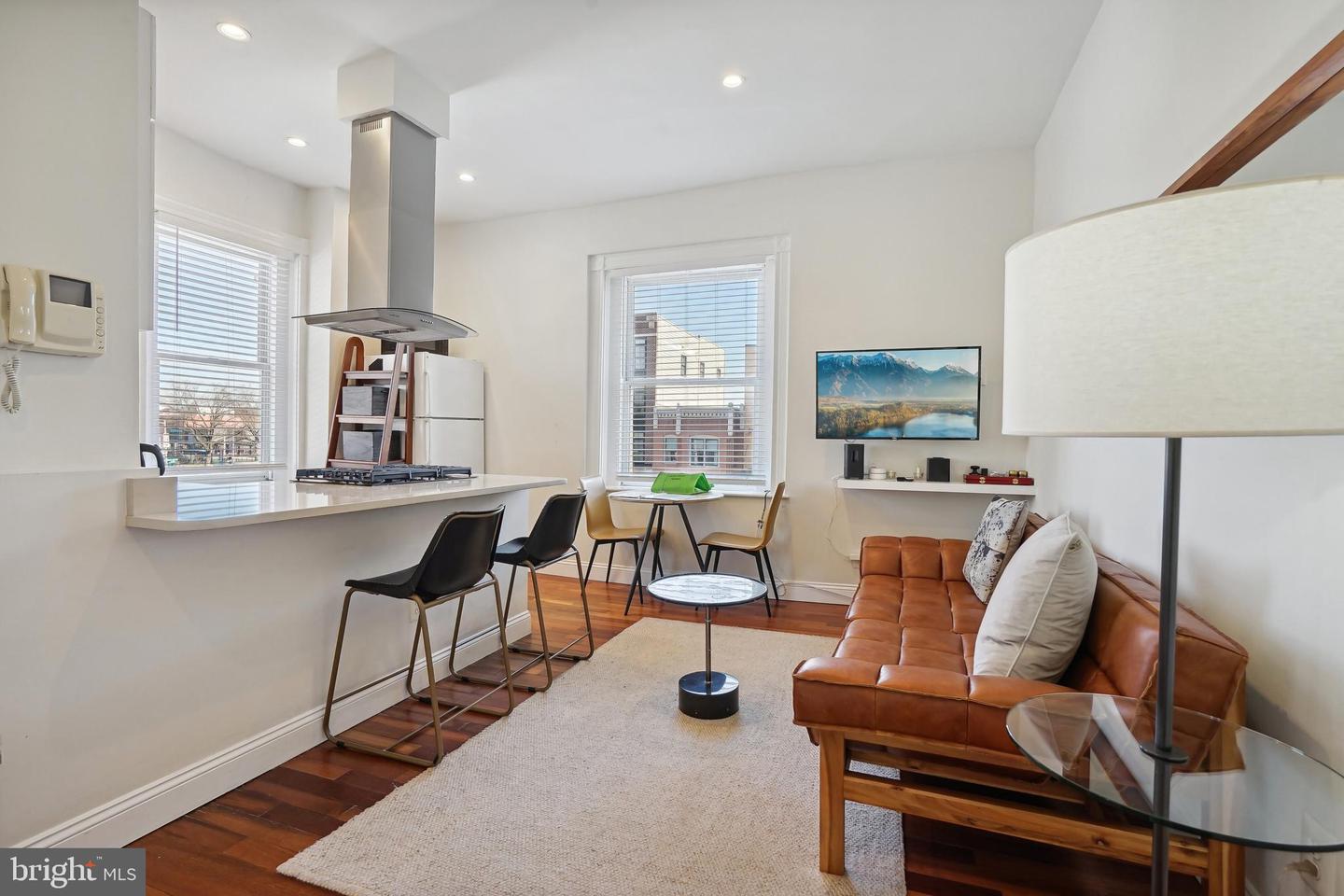 1101 P St NW