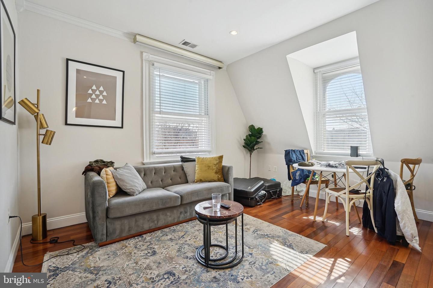 1101 P St NW