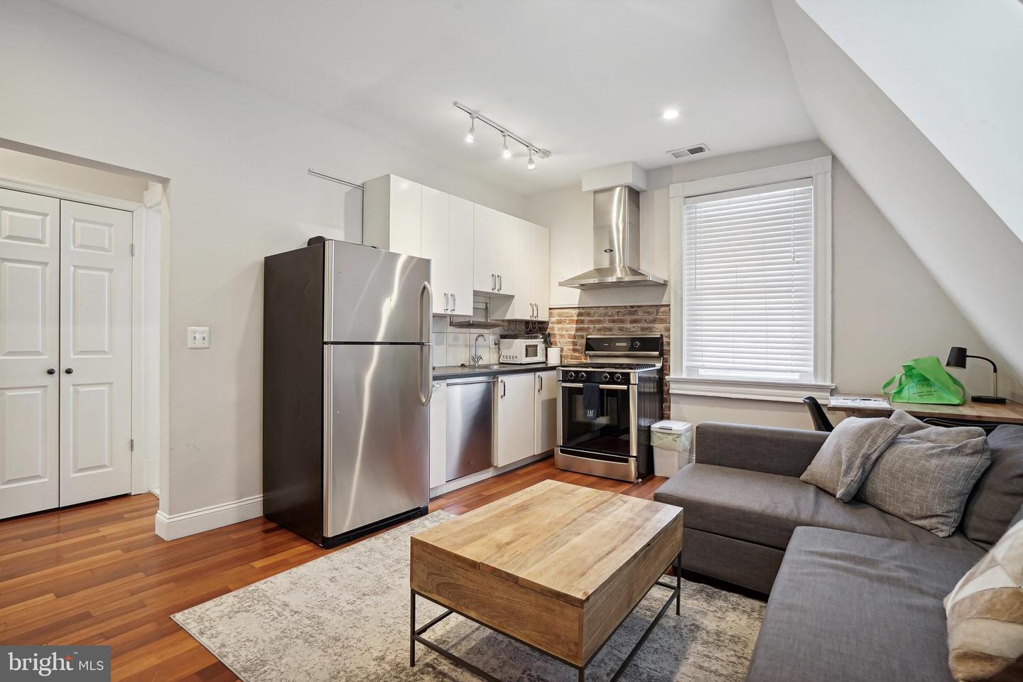 1101 P St NW