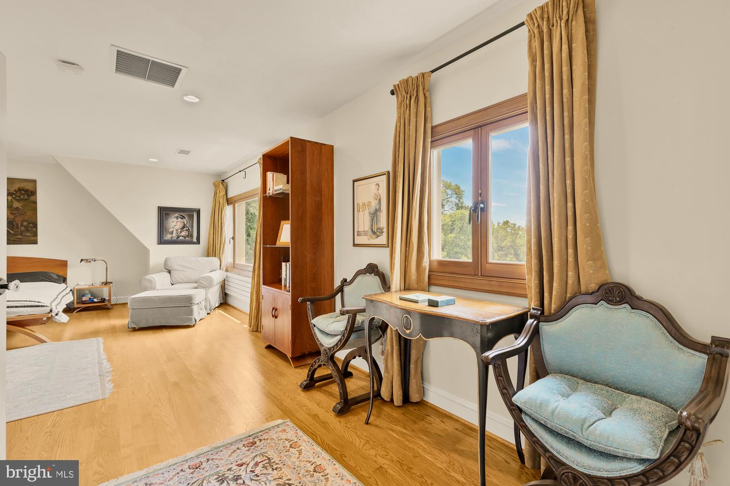 3111 CHAIN BRIDGE RD NW